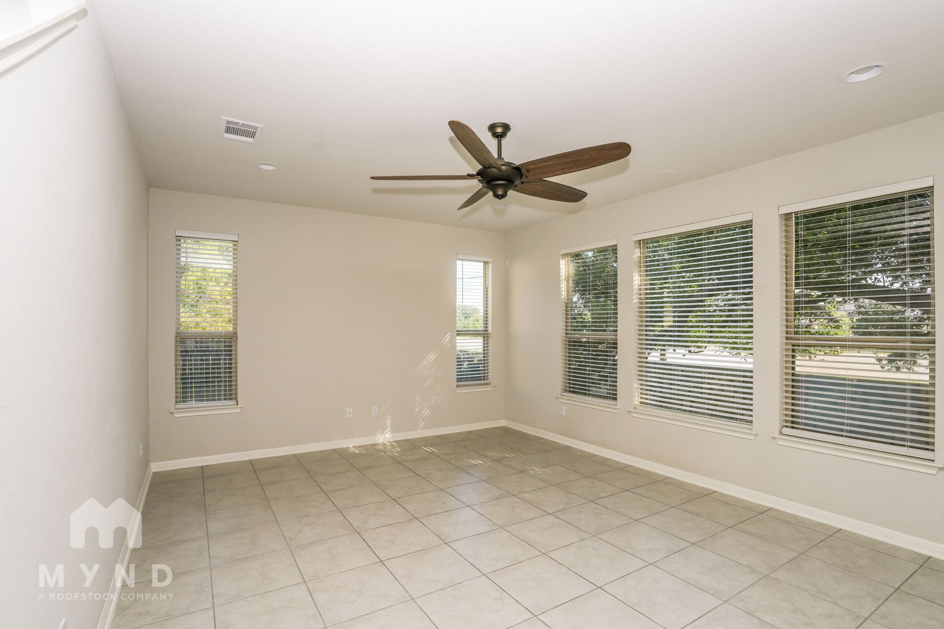 MYND — 3 Bedroom(s) and 2.5 Bathroom(s) - Photo 7