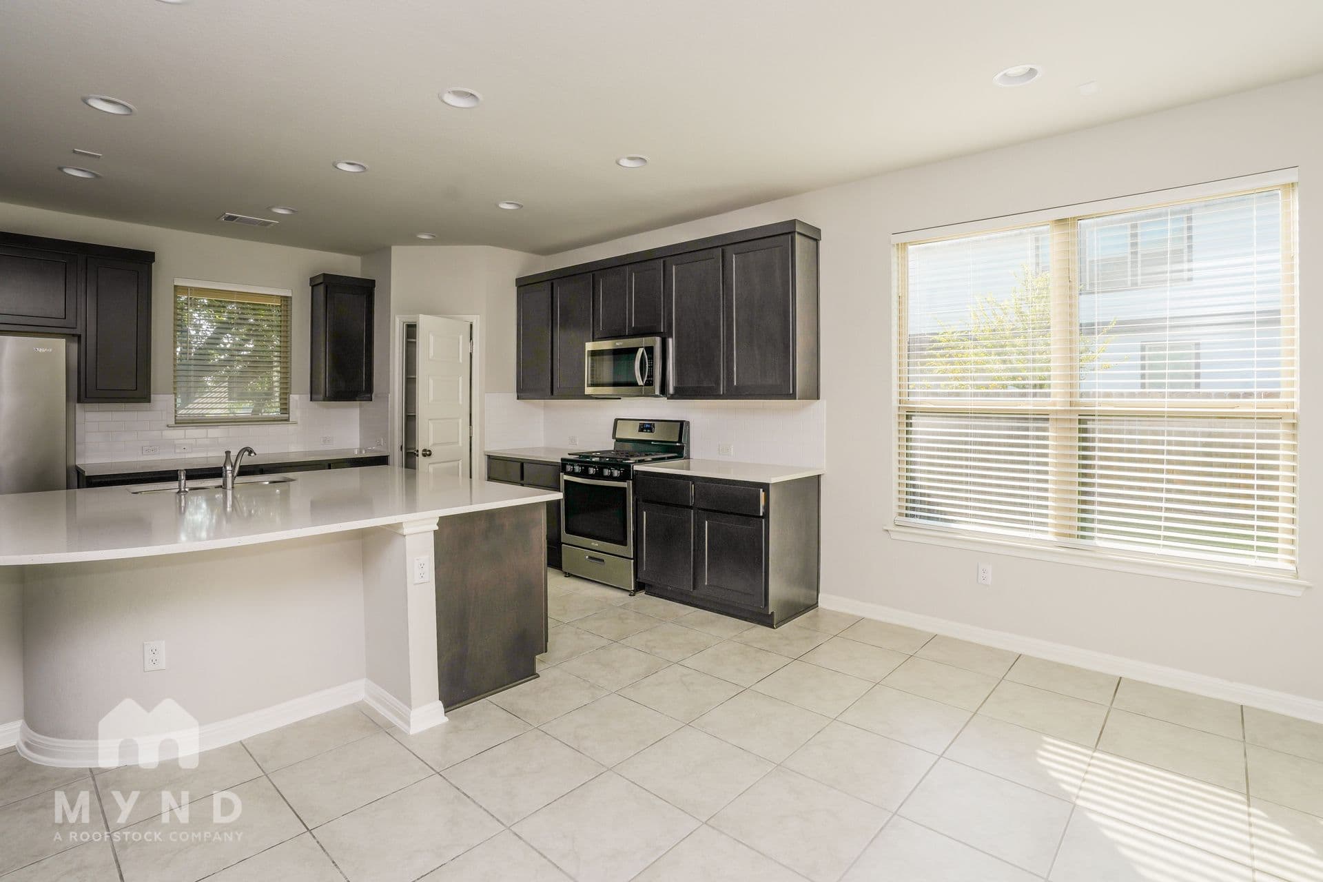 MYND — 3 Bedroom(s) and 2.5 Bathroom(s) - Photo 8