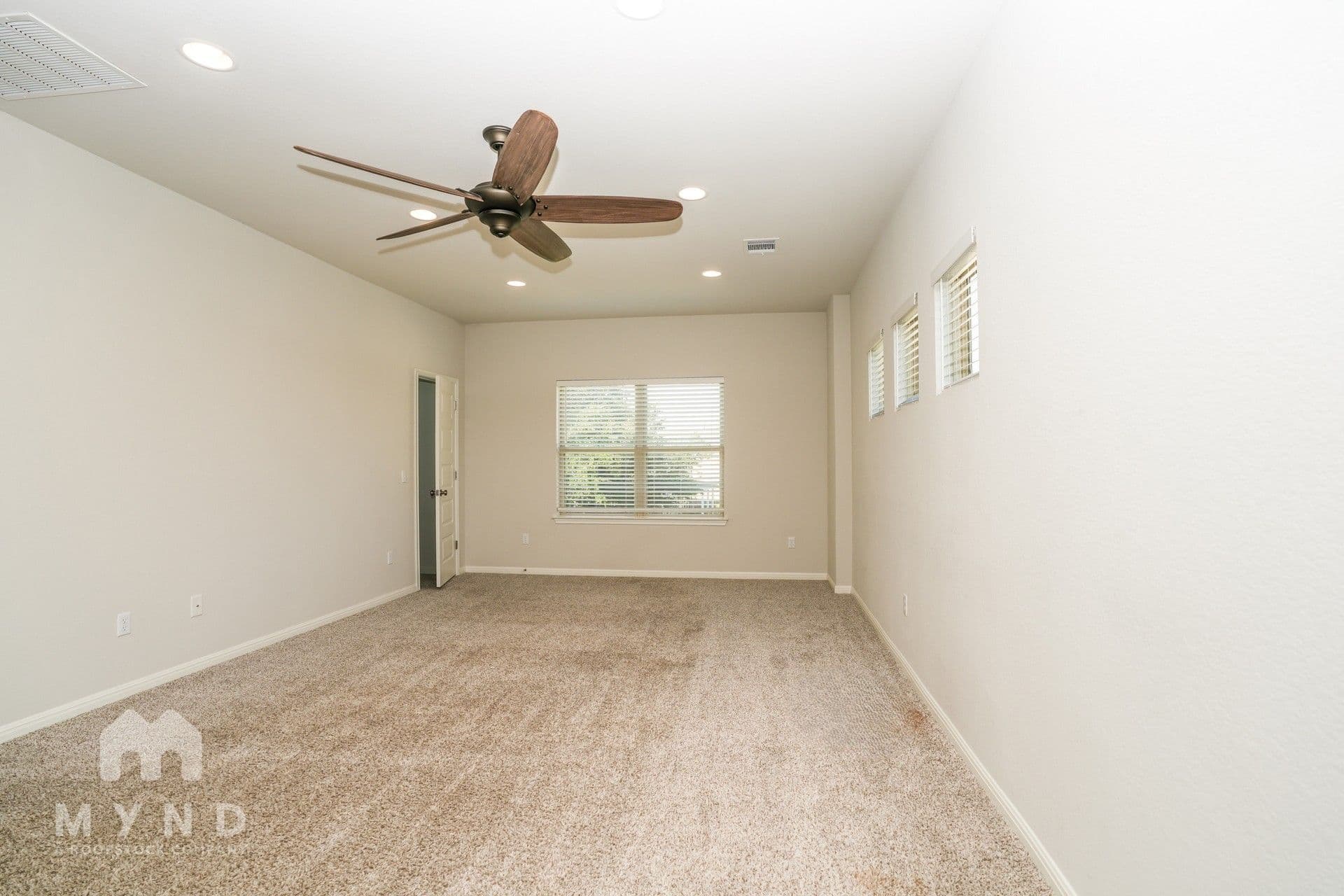 MYND — 3 Bedroom(s) and 2.5 Bathroom(s) - Photo 10