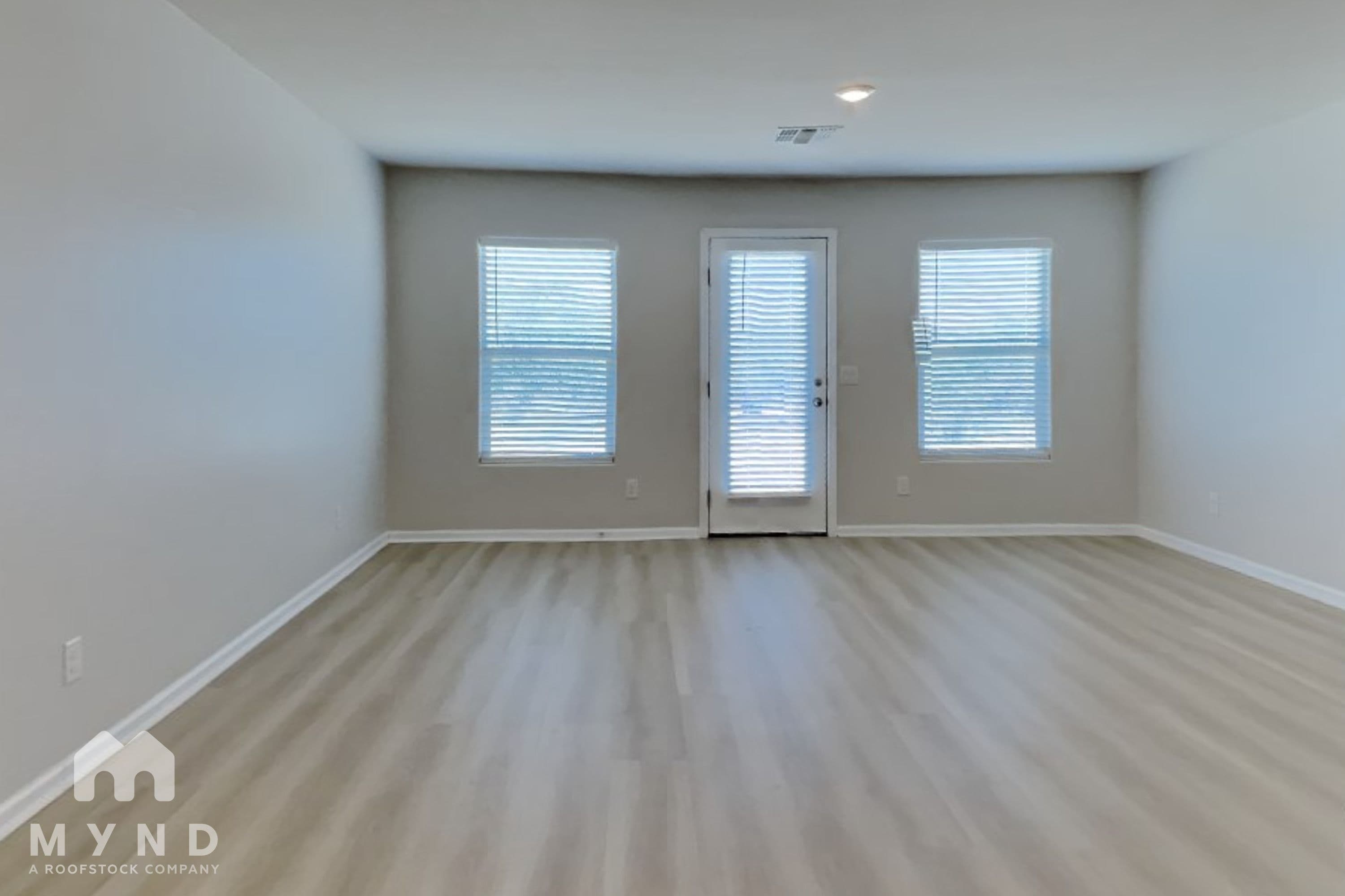 MYND — 3 Bedroom(s) and 2 Bathroom(s) - Photo 2
