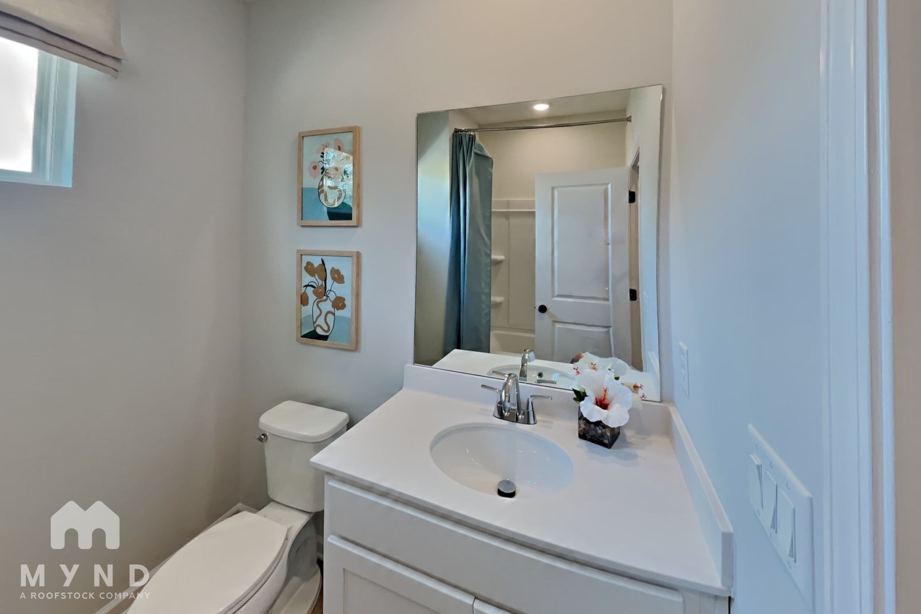 MYND — 4 Bedroom(s) and 3.5 Bathroom(s) - Photo 11