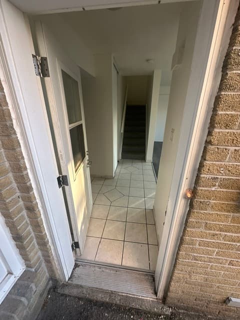 Whitehall Apartments — 42 - Photo 17