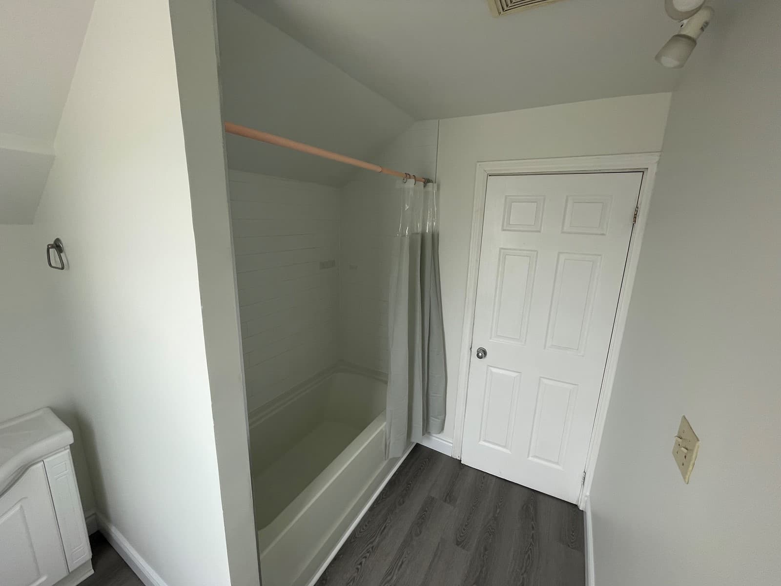 K-W Property Management - Photo 11