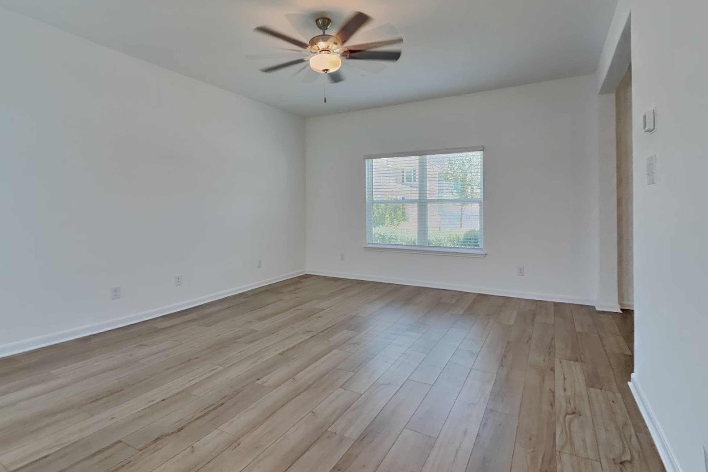 MYND — 4 Bedroom(s) and 2.5 Bathroom(s) - Photo 7