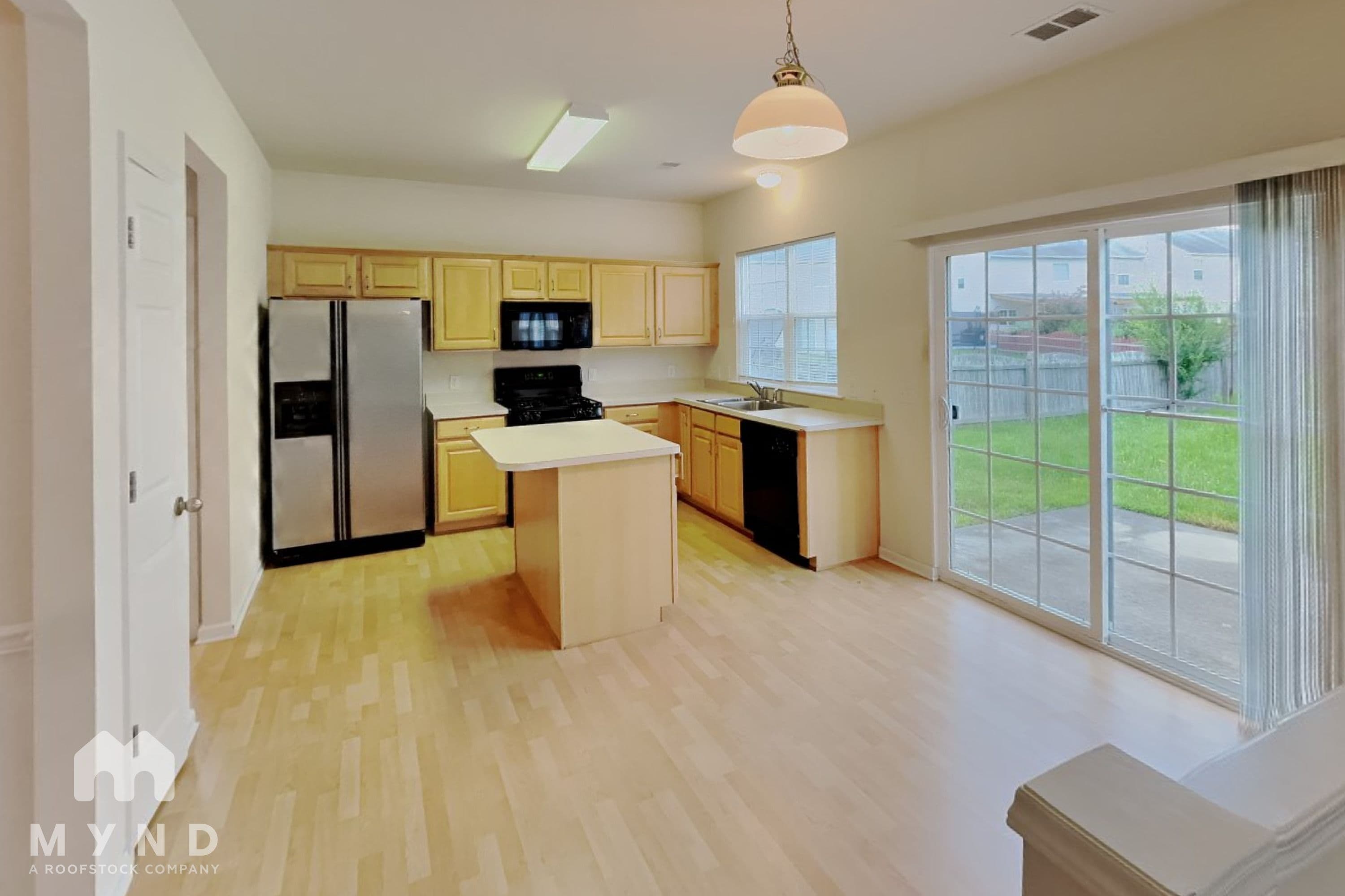 MYND — 4 Bedroom(s) and 2.5 Bathroom(s) - Photo 3