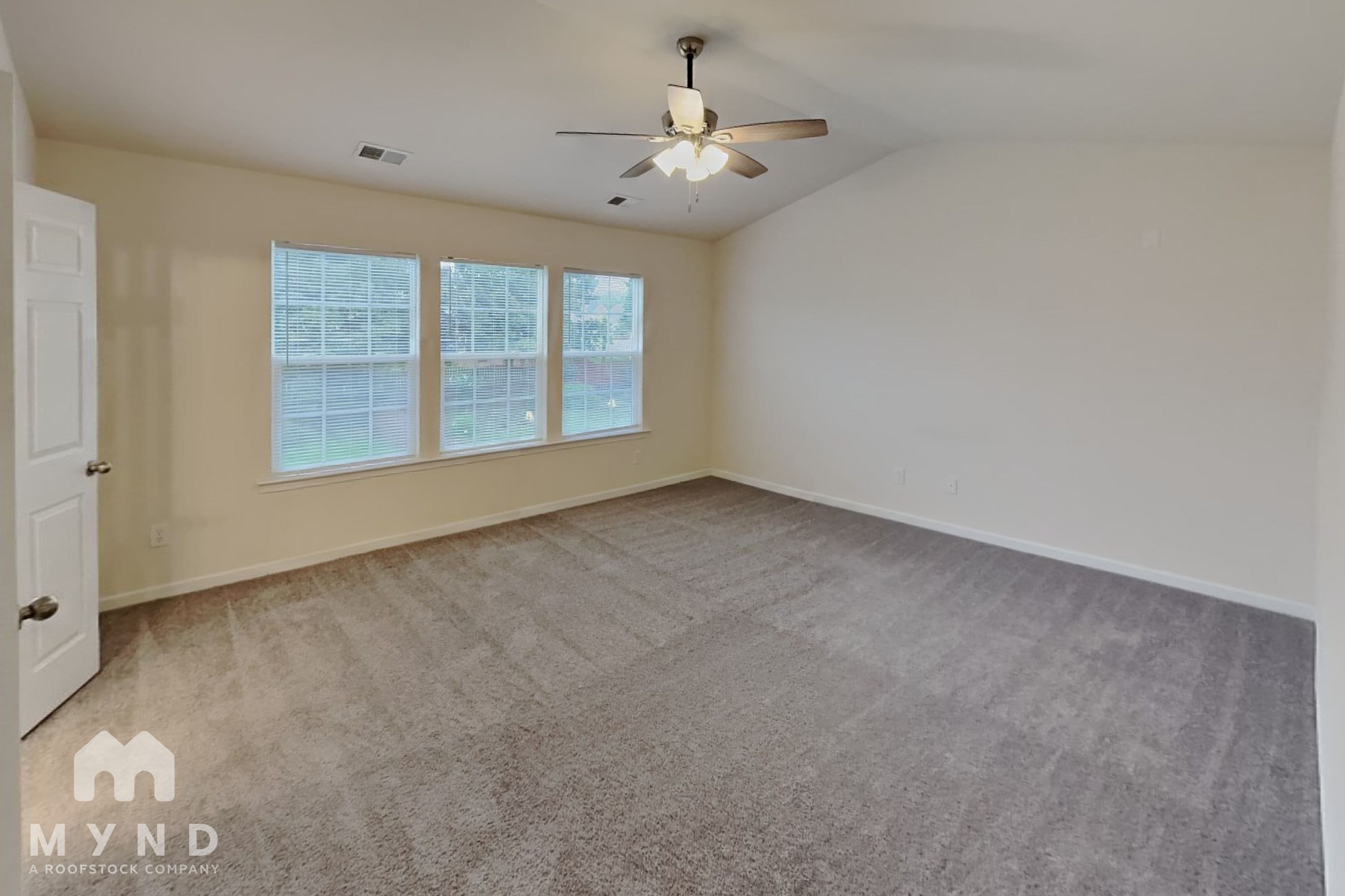 MYND — 4 Bedroom(s) and 2.5 Bathroom(s) - Photo 7