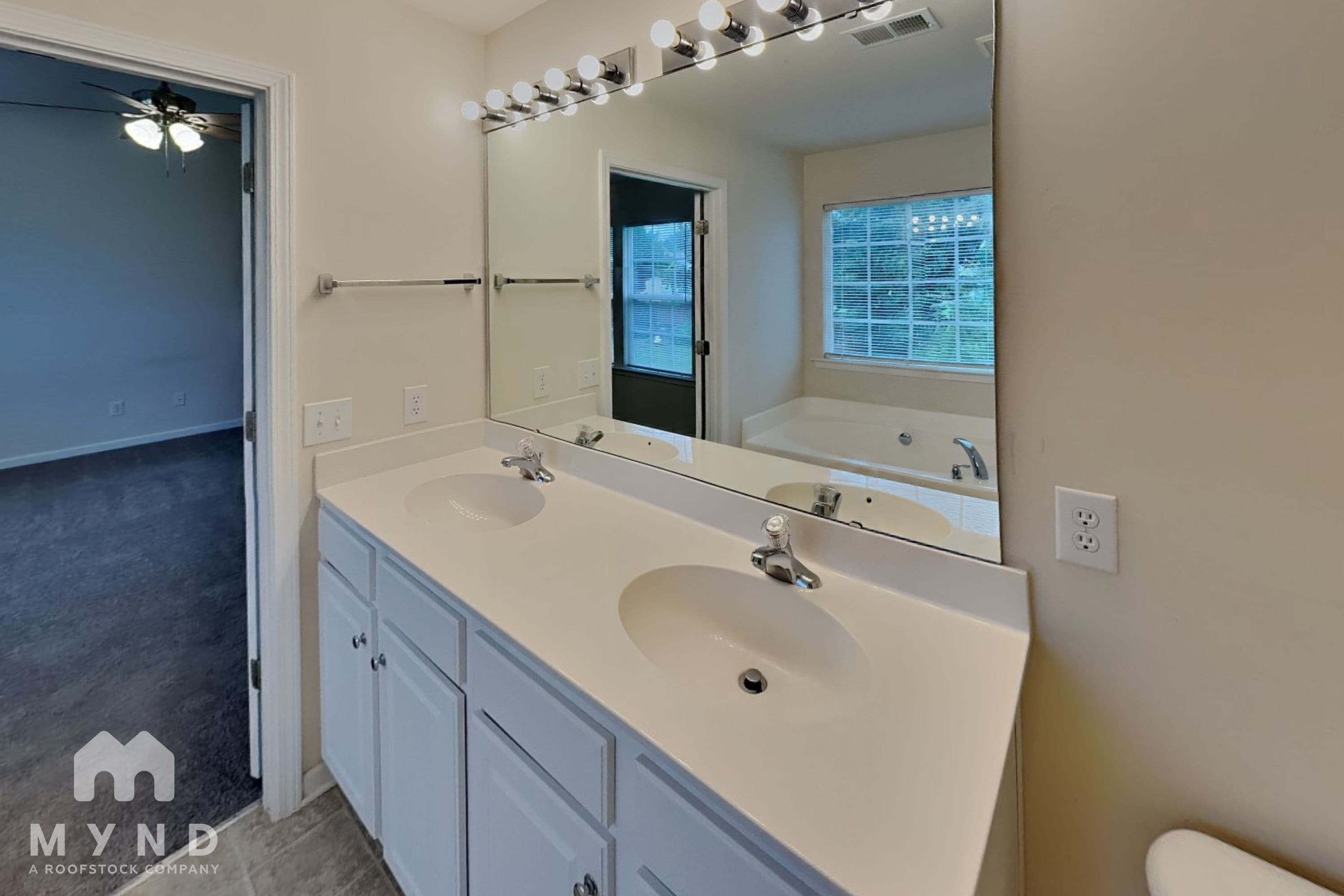 MYND — 4 Bedroom(s) and 2.5 Bathroom(s) - Photo 9