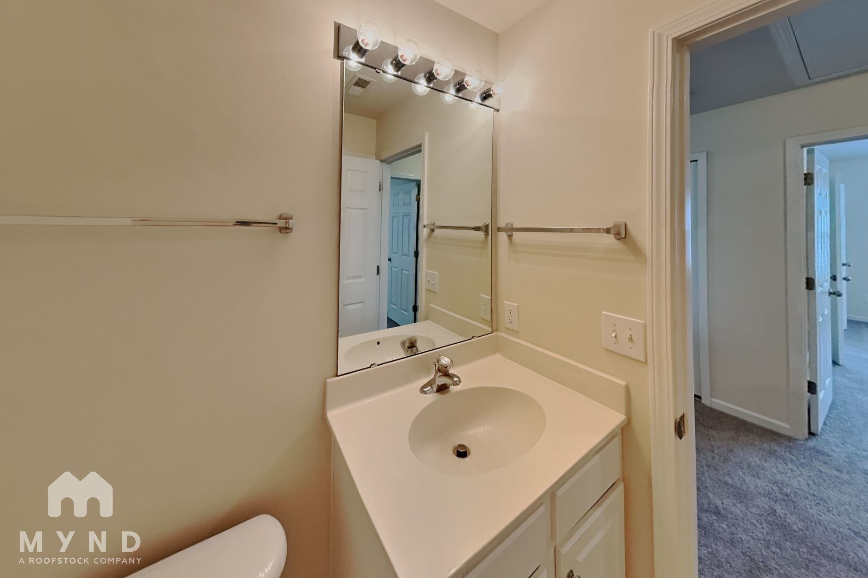 MYND — 4 Bedroom(s) and 2.5 Bathroom(s) - Photo 17