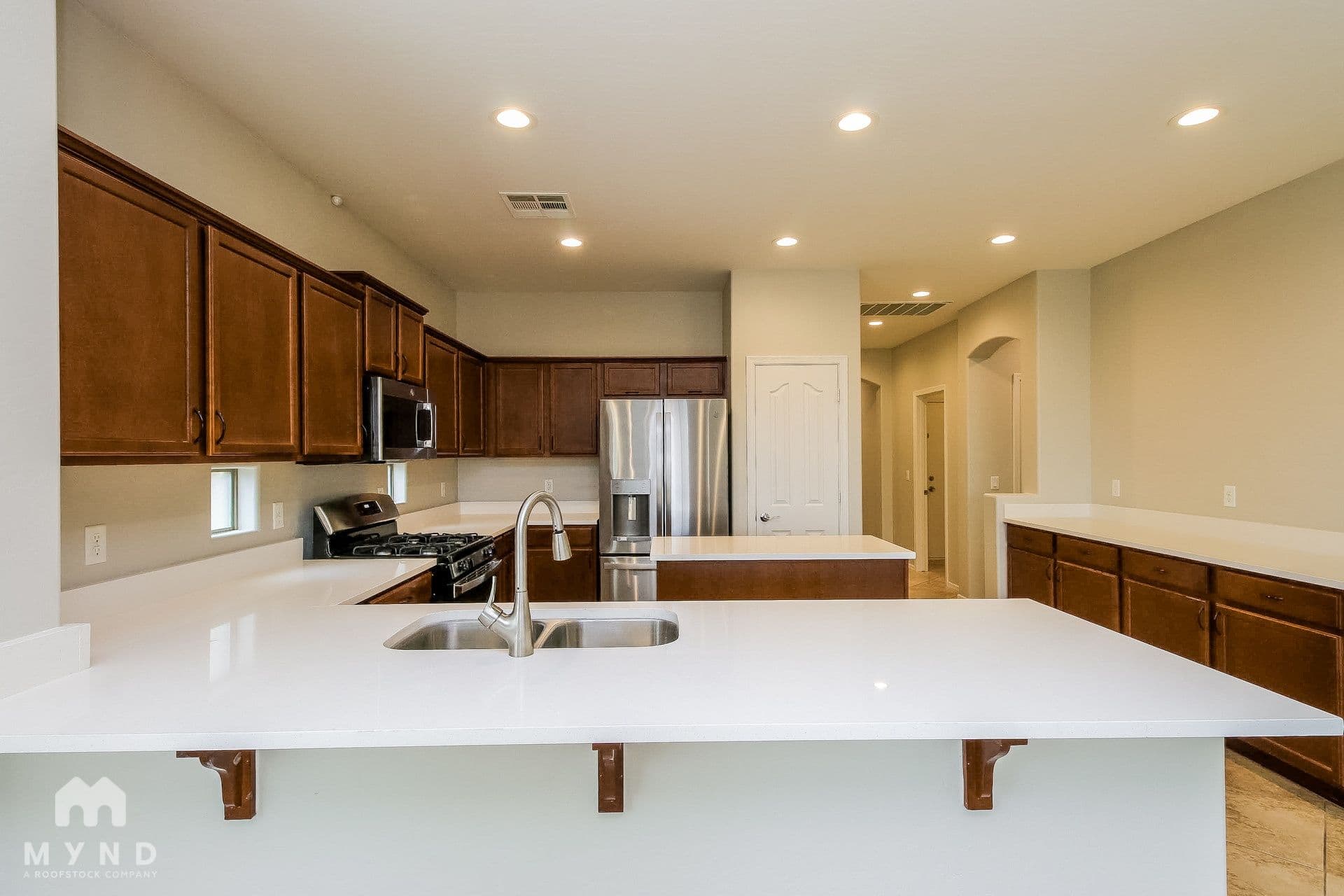MYND — 3 Bedroom(s) and 2 Bathroom(s) - Photo 3