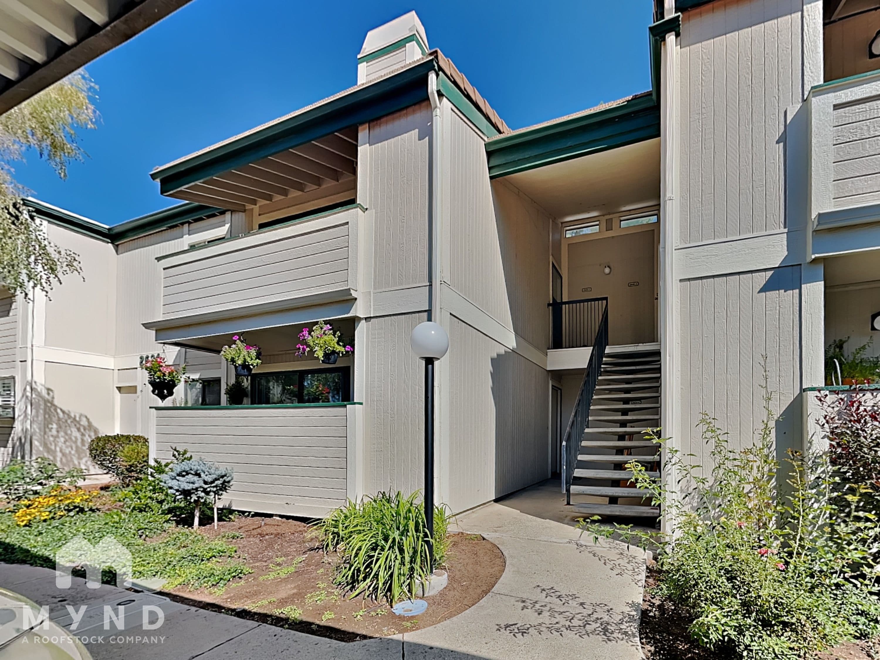 MYND — 7 - Photo 1