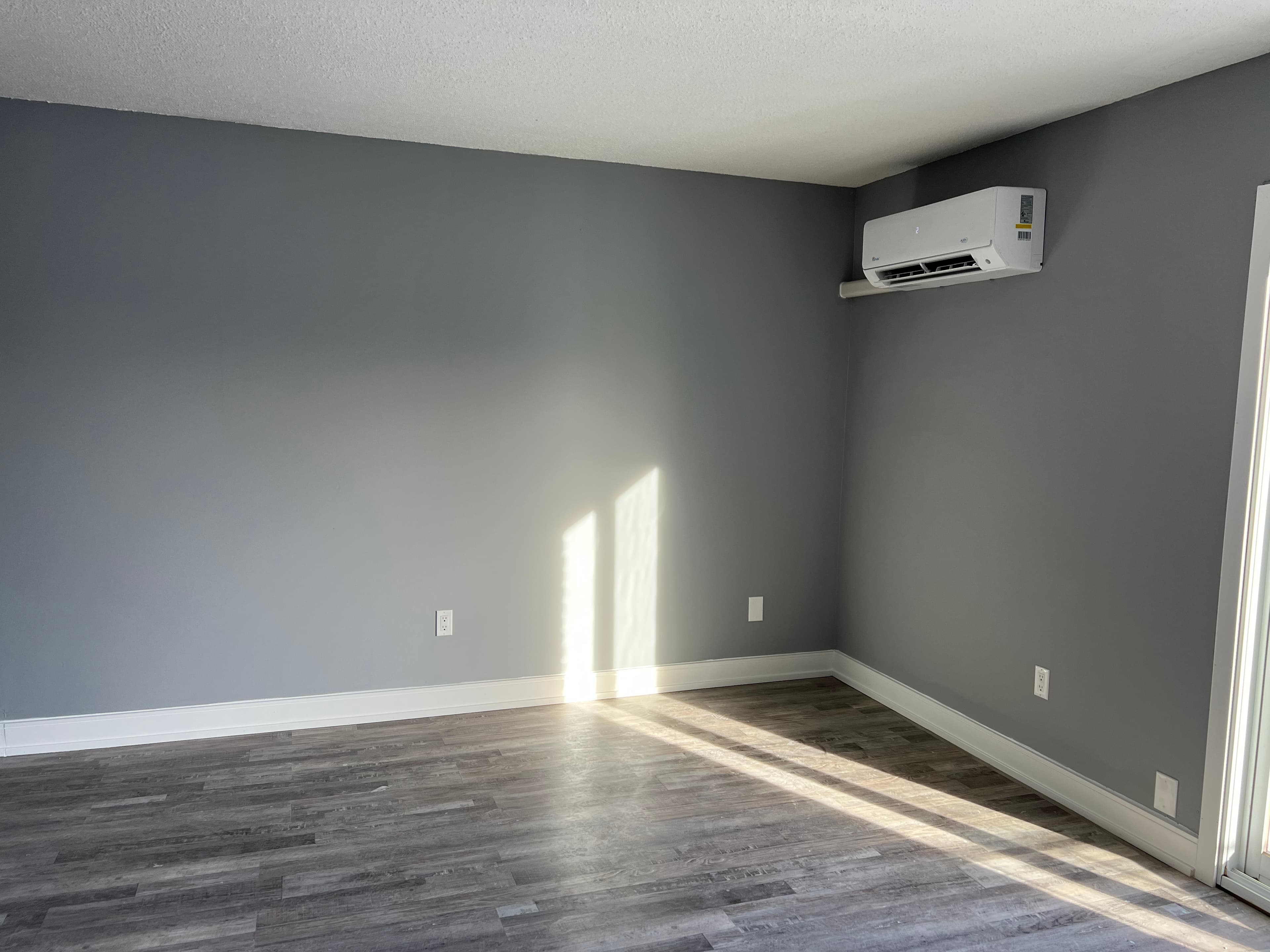 Whitehall Apartments — 305 - Photo 17