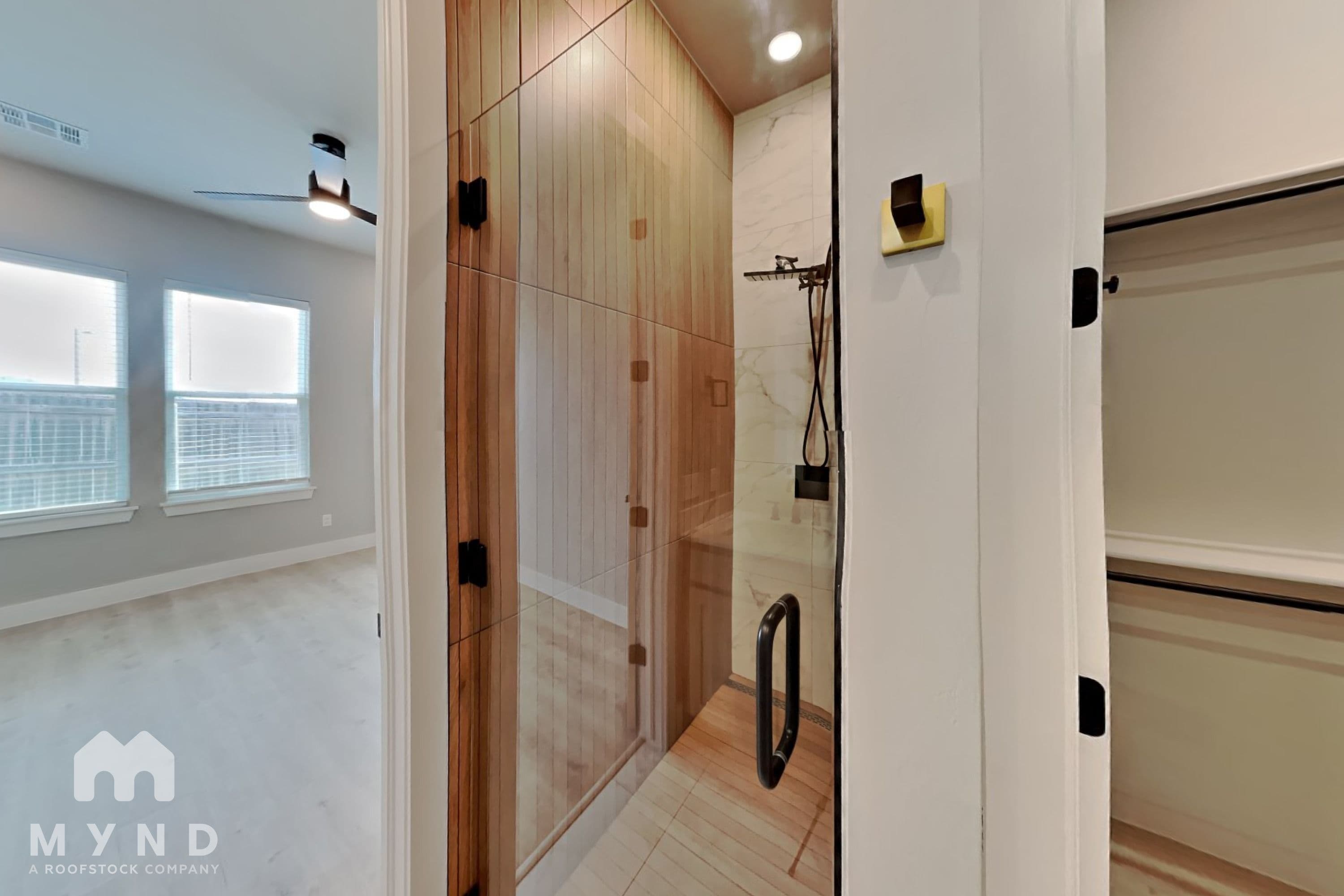 MYND — 3 Bedroom(s) and 2.5 Bathroom(s) - Photo 11