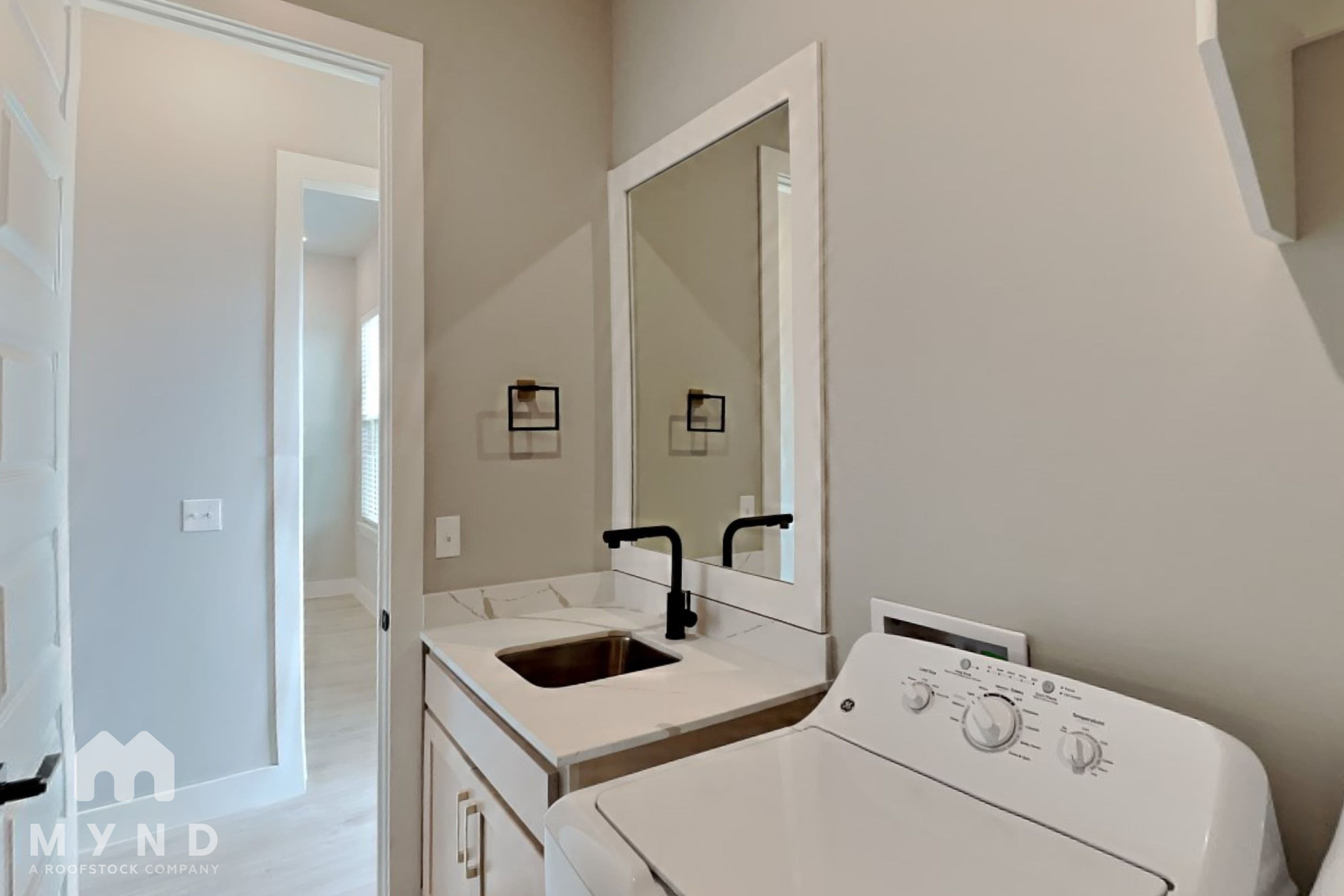 MYND — 3 Bedroom(s) and 2.5 Bathroom(s) - Photo 18