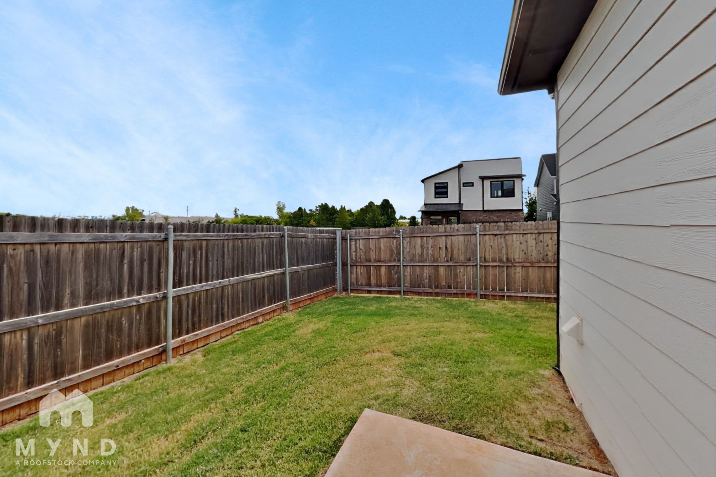 MYND — 3 Bedroom(s) and 2.5 Bathroom(s) - Photo 22