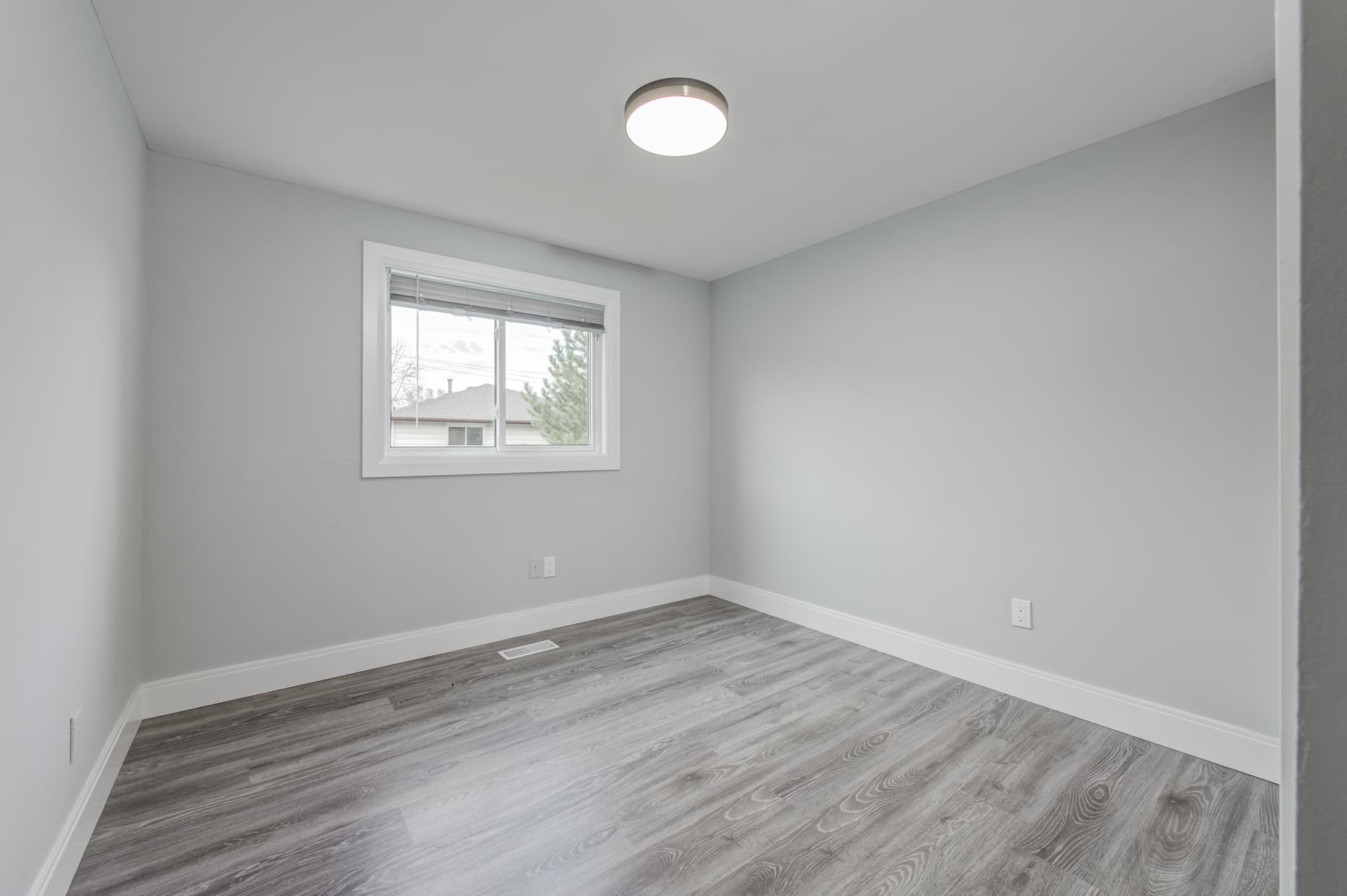 Avanew — Unit 4 - Photo 11
