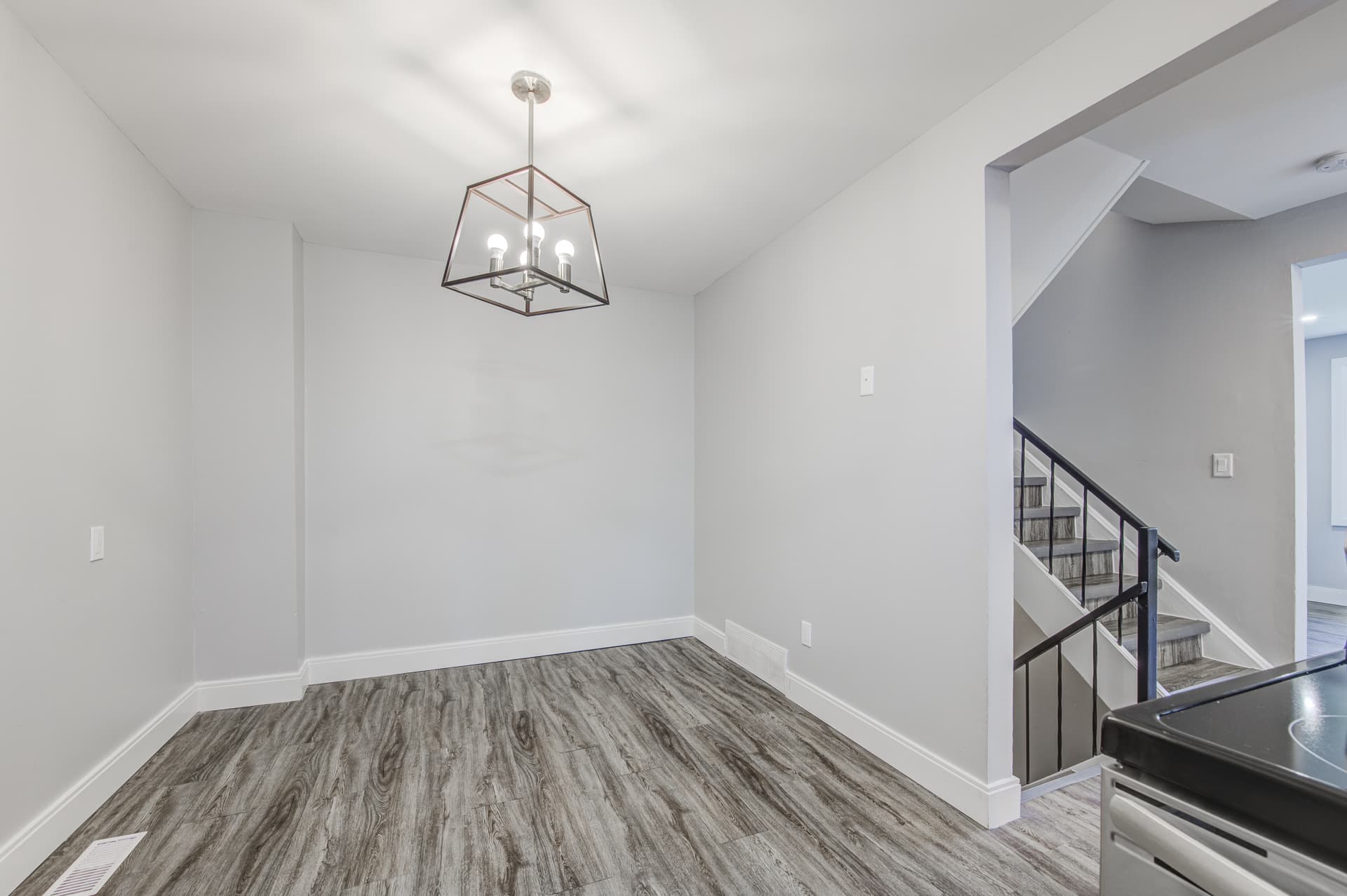 Avanew — Unit 4 - Photo 14