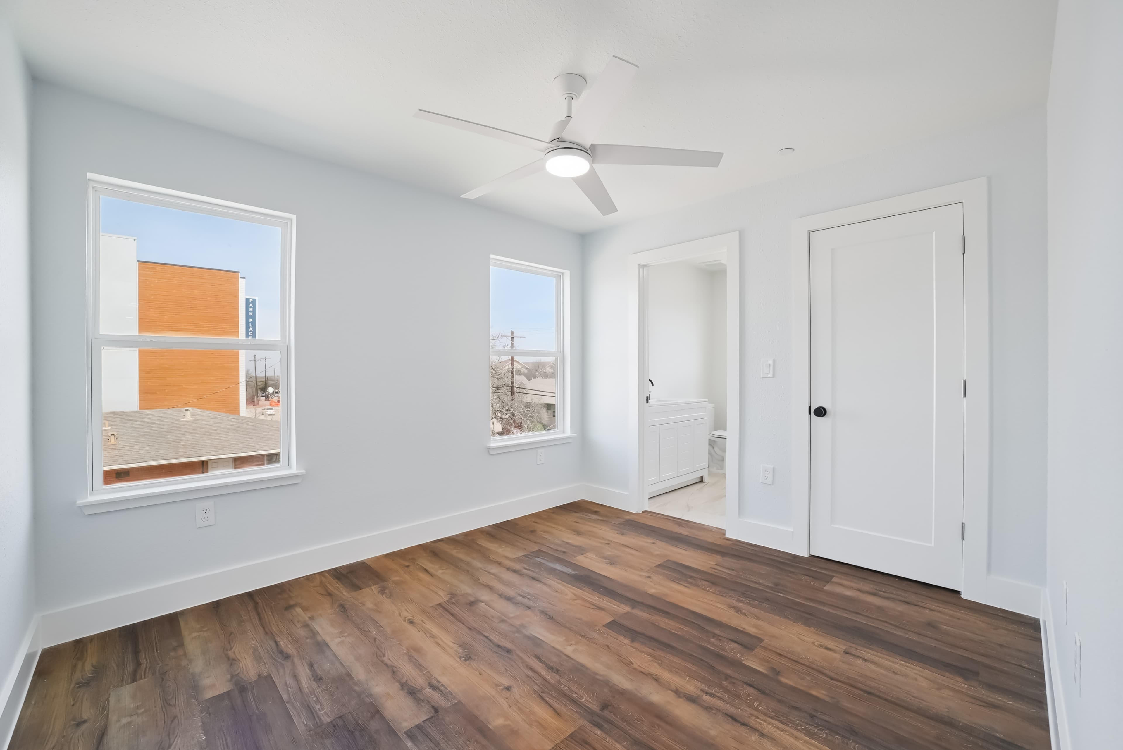Scott Brown Properties - Photo 11