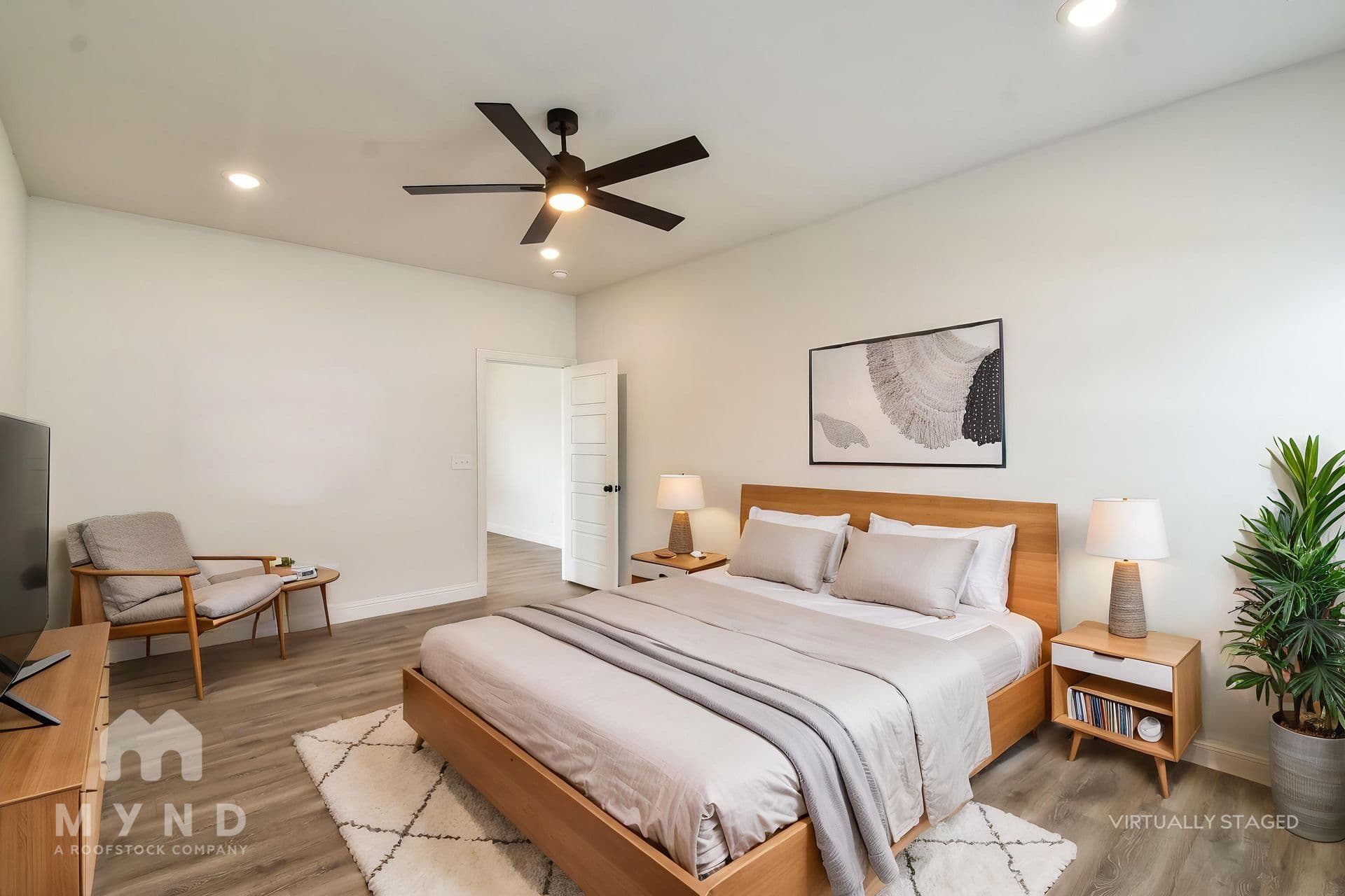 MYND — 3 Bedroom(s) and 2 Bathroom(s) - Photo 4