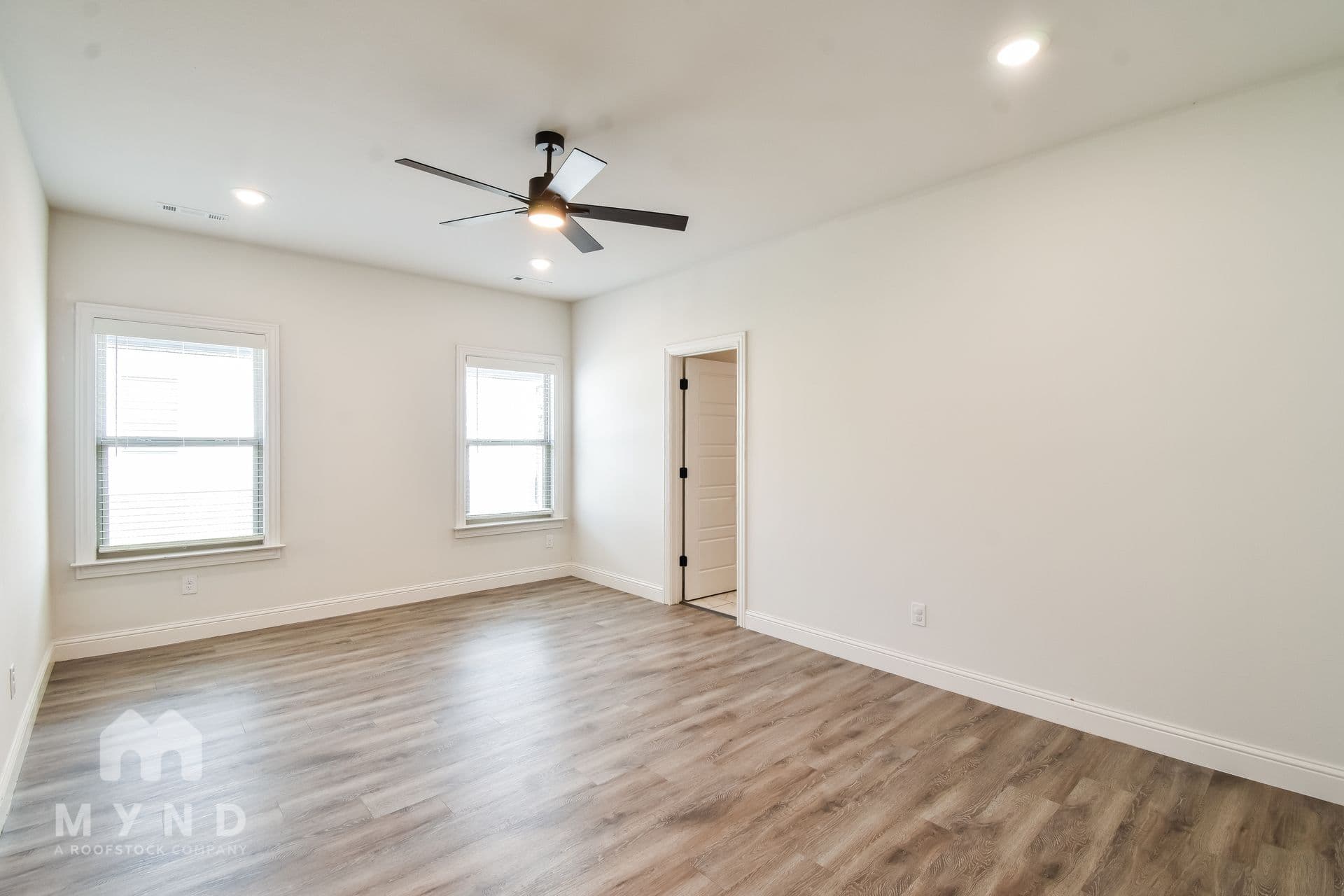 MYND — 3 Bedroom(s) and 2 Bathroom(s) - Photo 14