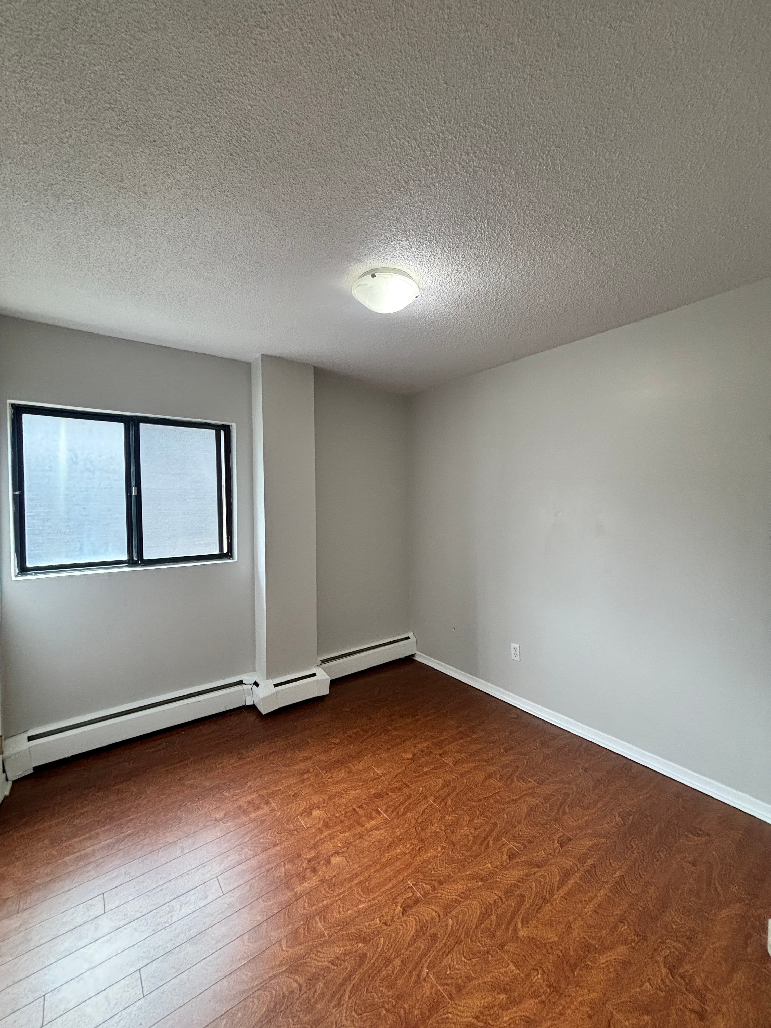Urchin Property Management Inc. — 303 - Photo 8