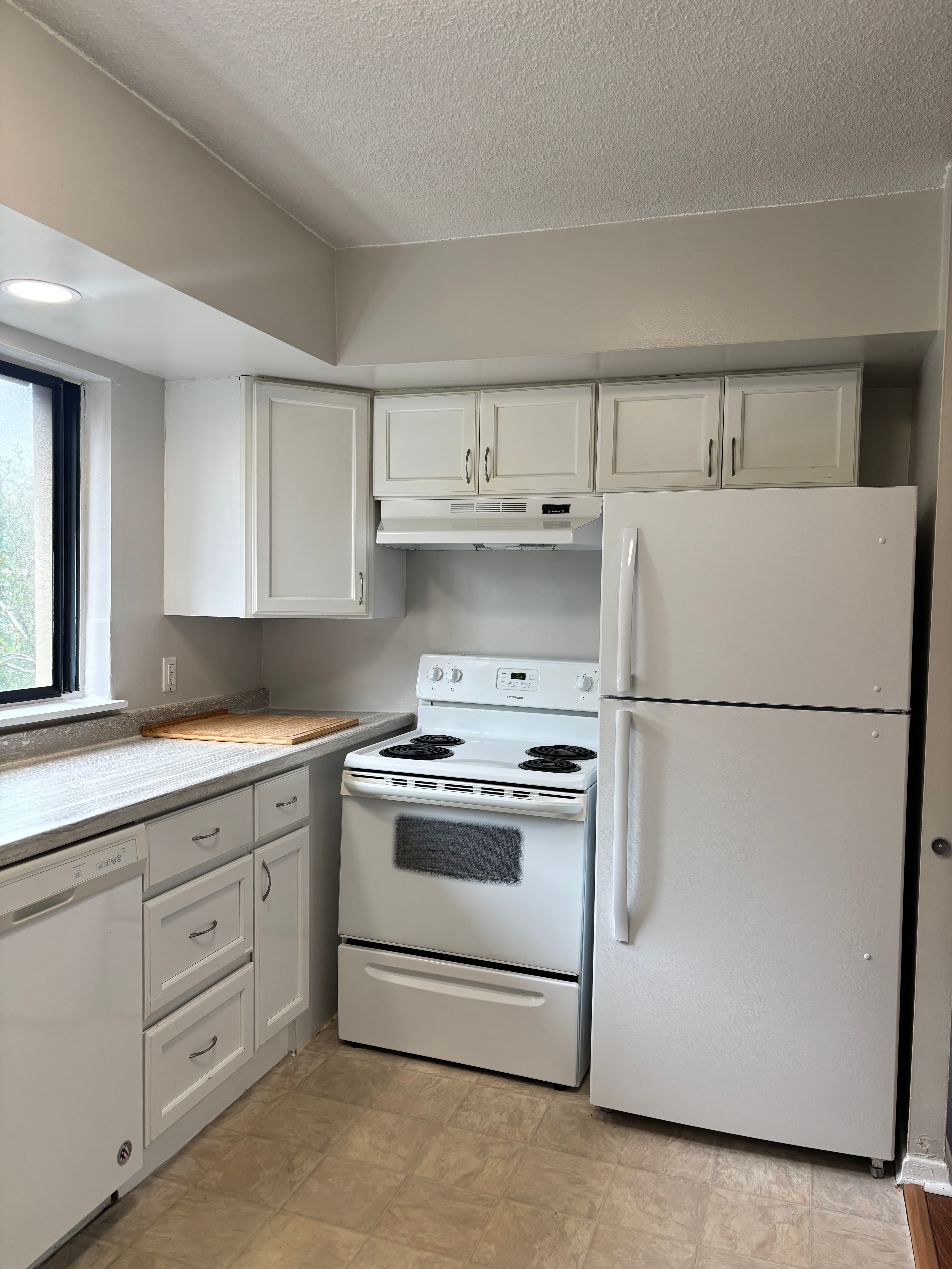 Urchin Property Management Inc. — 303 - Photo 7