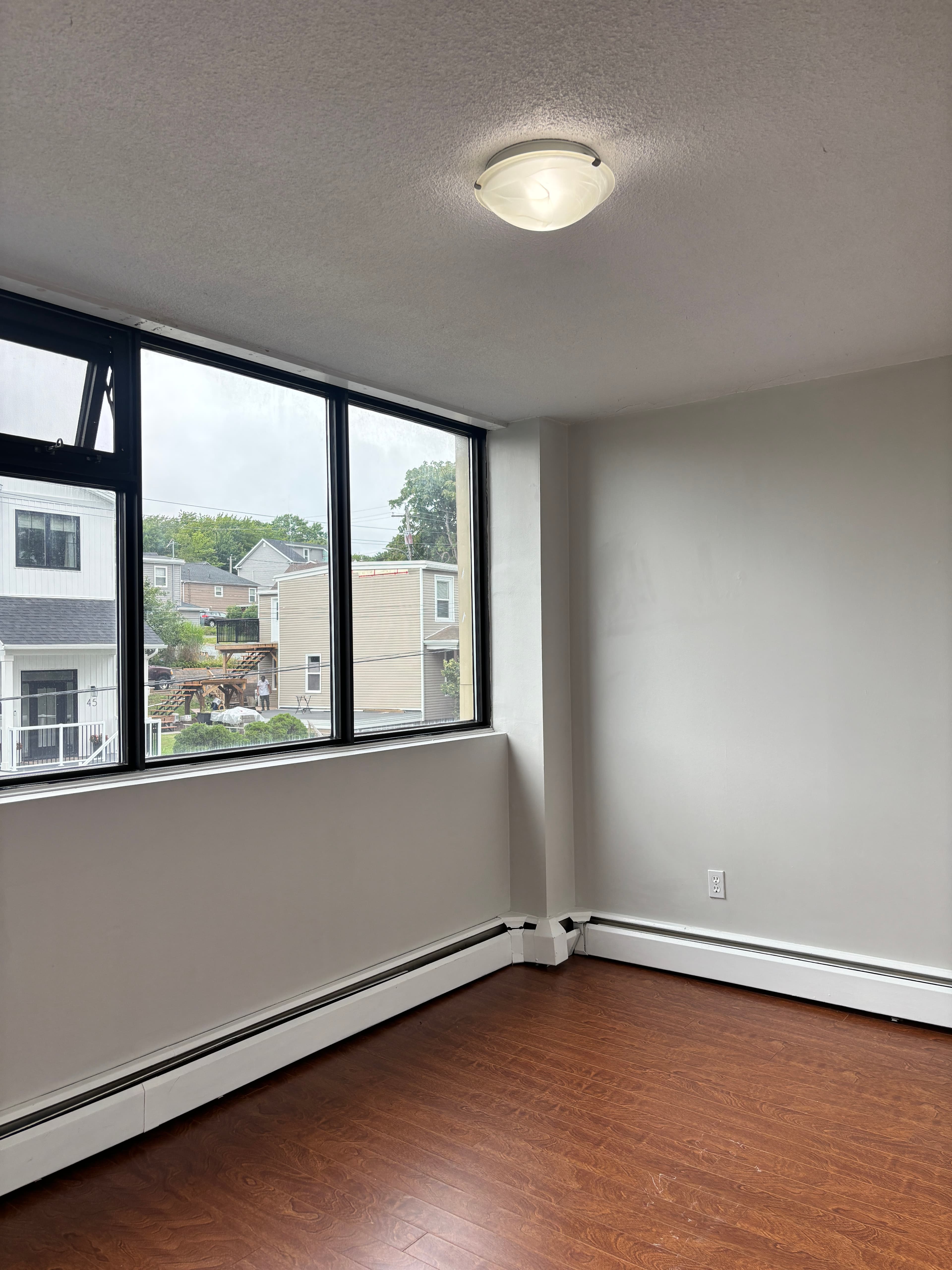 Urchin Property Management Inc. — 303 - Photo 11