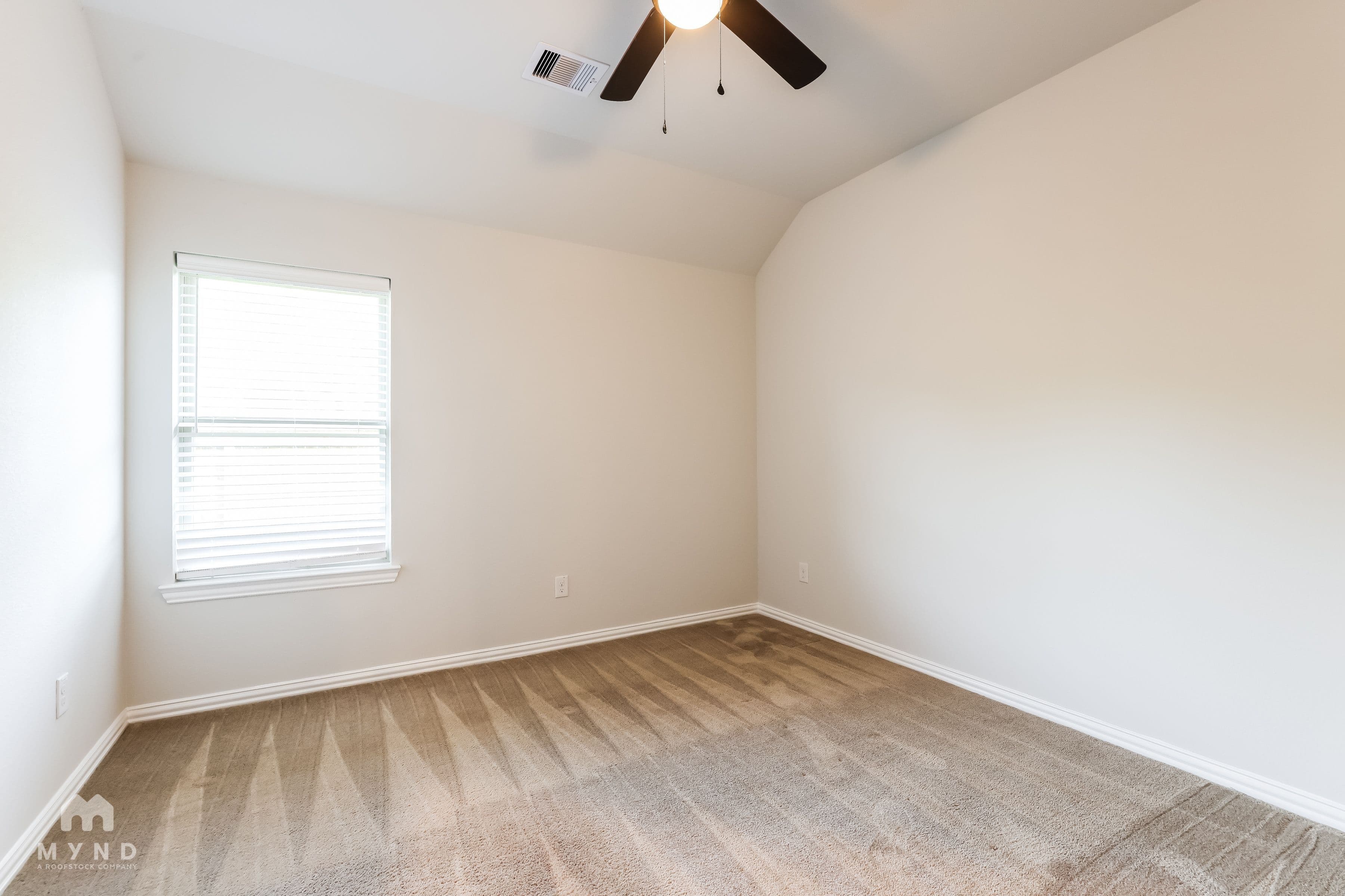 MYND — 3 Bedroom(s) and 2 Bathroom(s) - Photo 12
