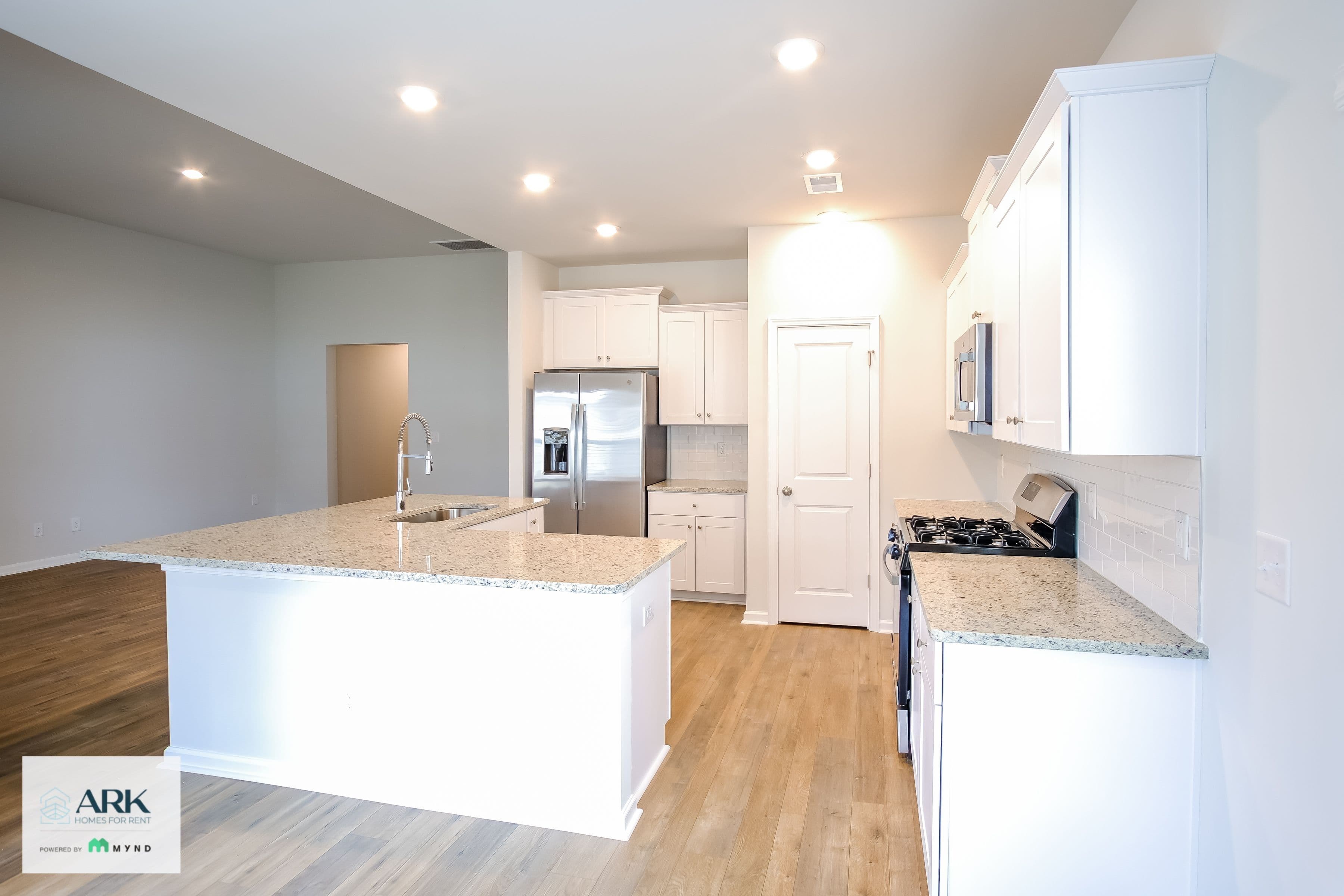MYND — 3 Bedroom(s) and 2 Bathroom(s) - Photo 3