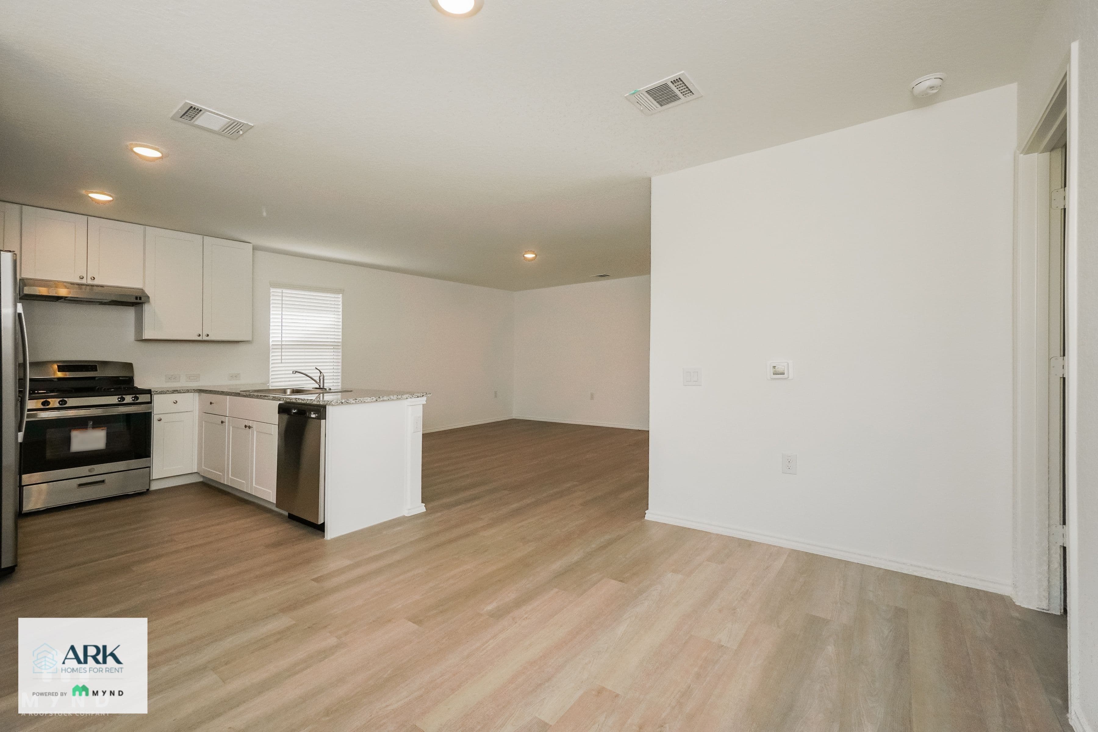 MYND — 3 Bedroom(s) and 2 Bathroom(s) - Photo 3