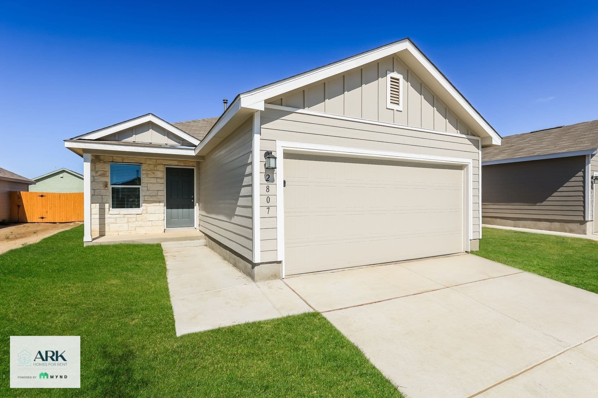 MYND — 3 Bedroom(s) and 2 Bathroom(s) - Photo 2