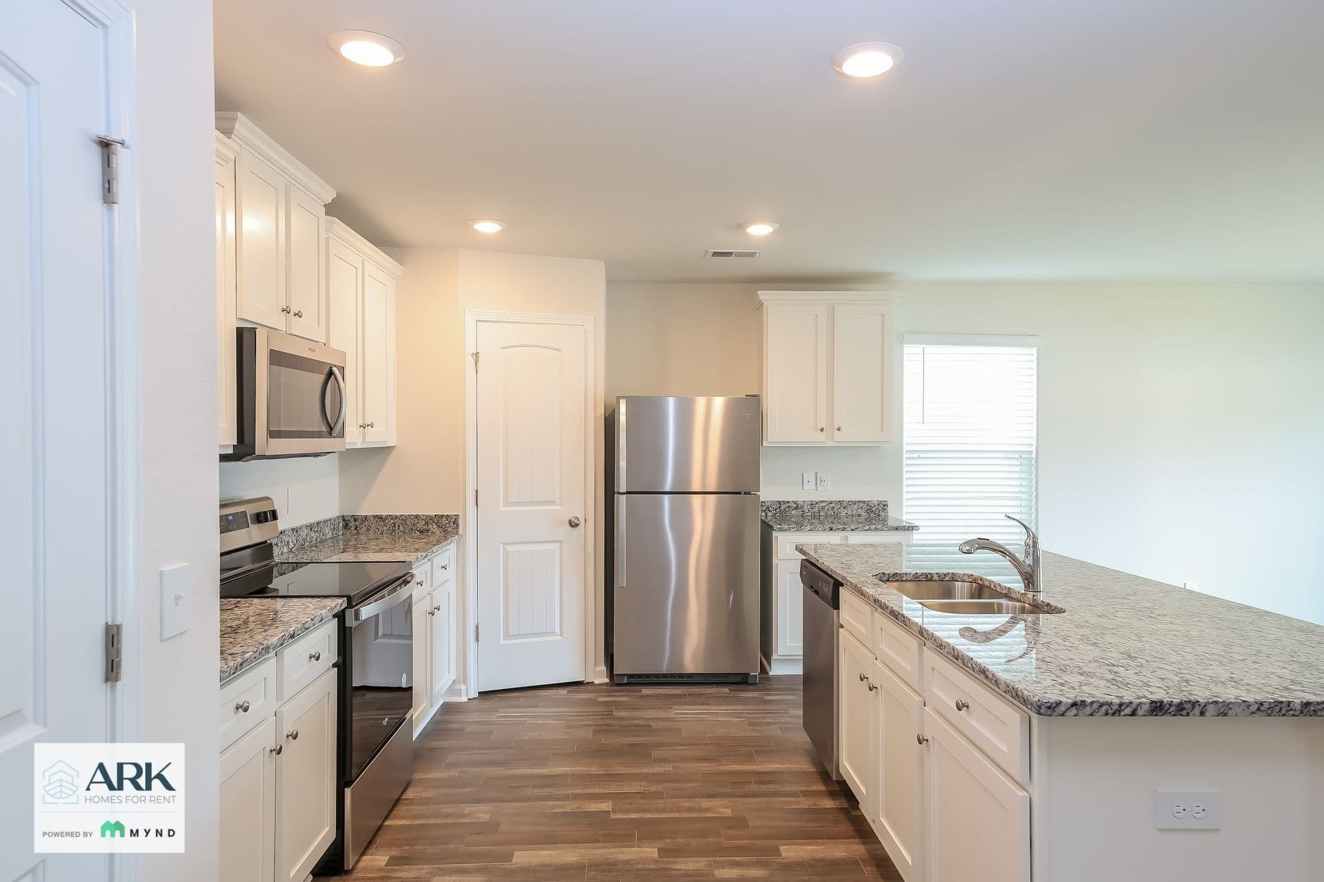 MYND — 3 Bedroom(s) and 2.5 Bathroom(s) - Photo 3