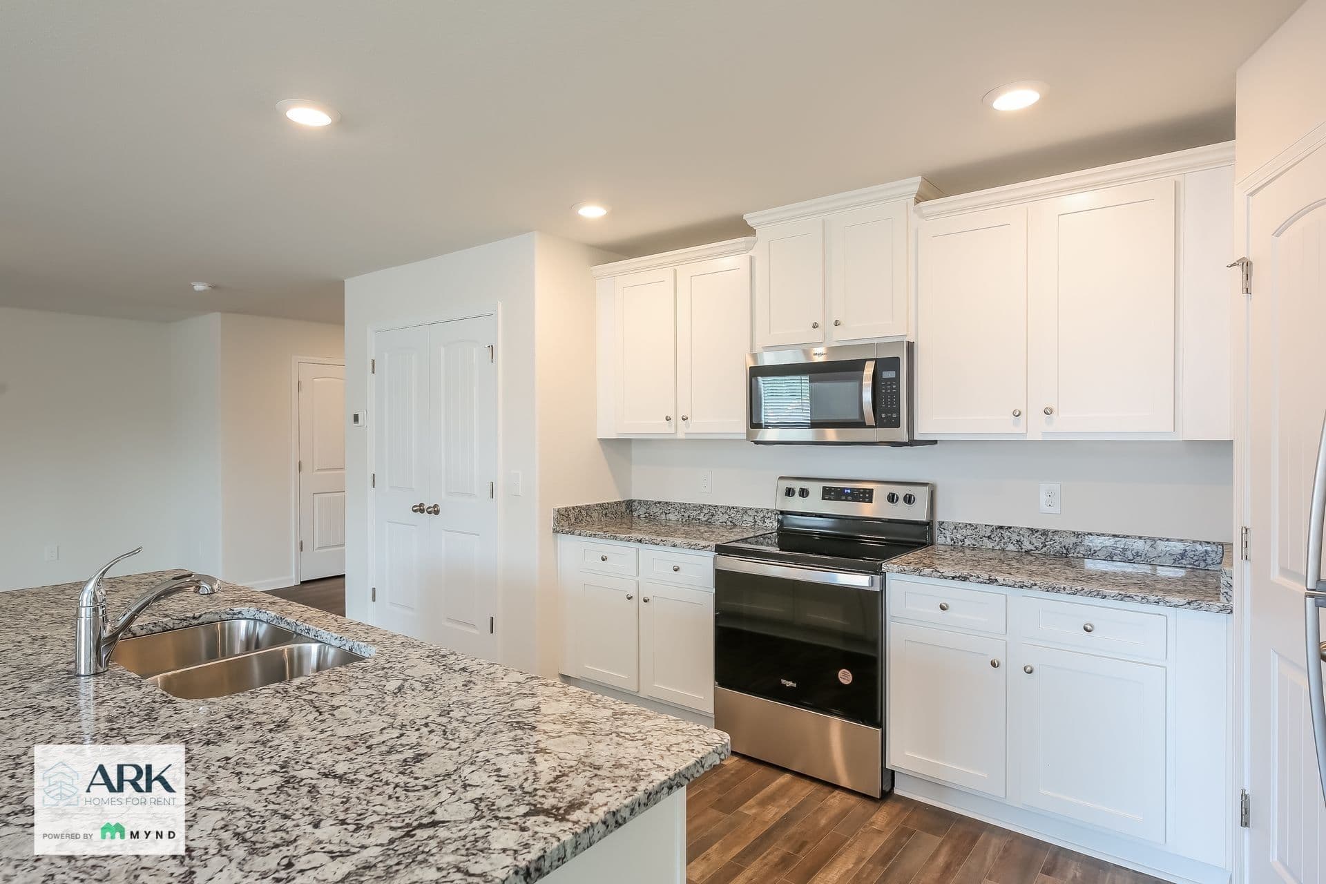 MYND — 3 Bedroom(s) and 2.5 Bathroom(s) - Photo 4