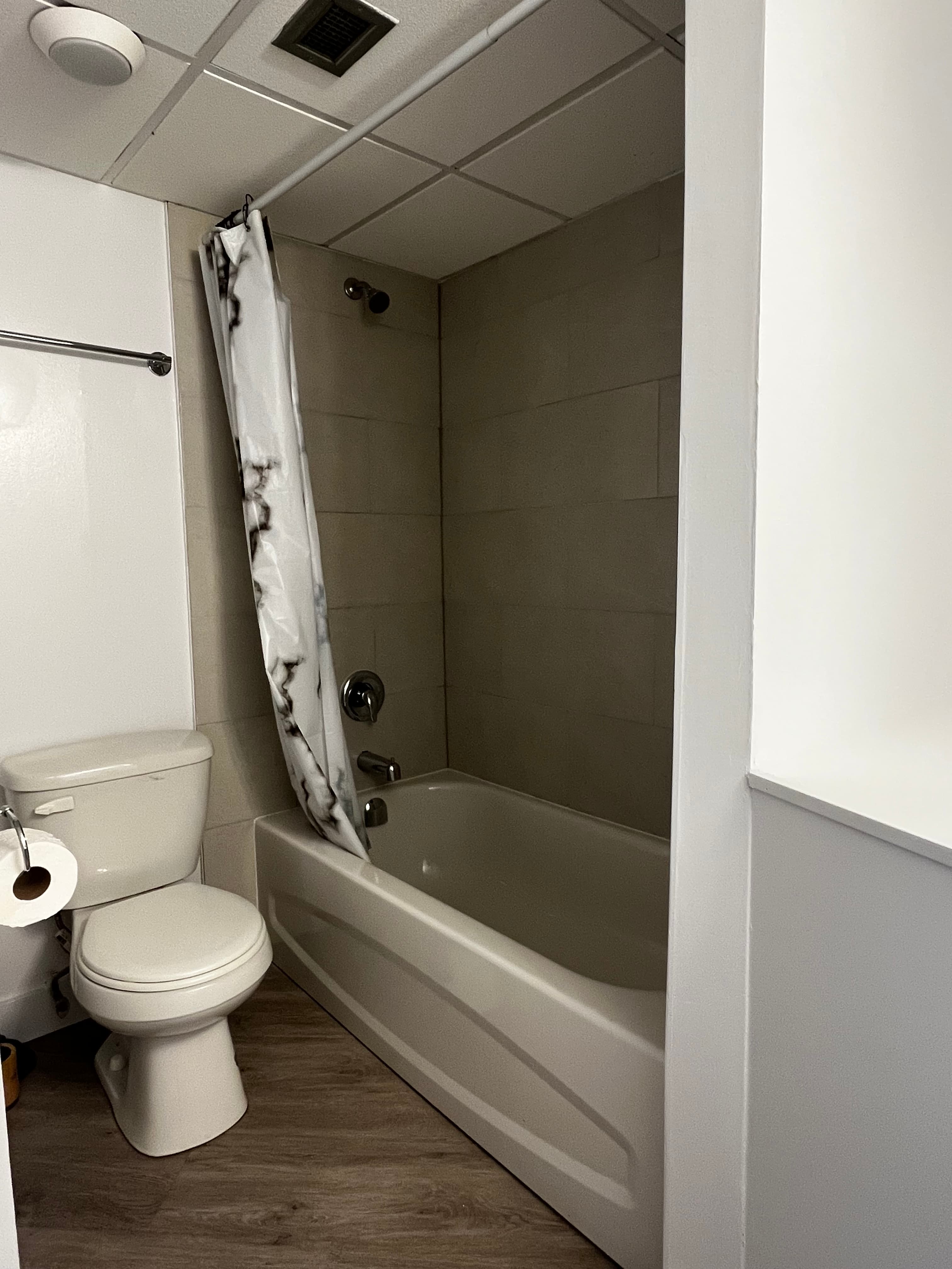 Urchin Property Management Inc. - Photo 9