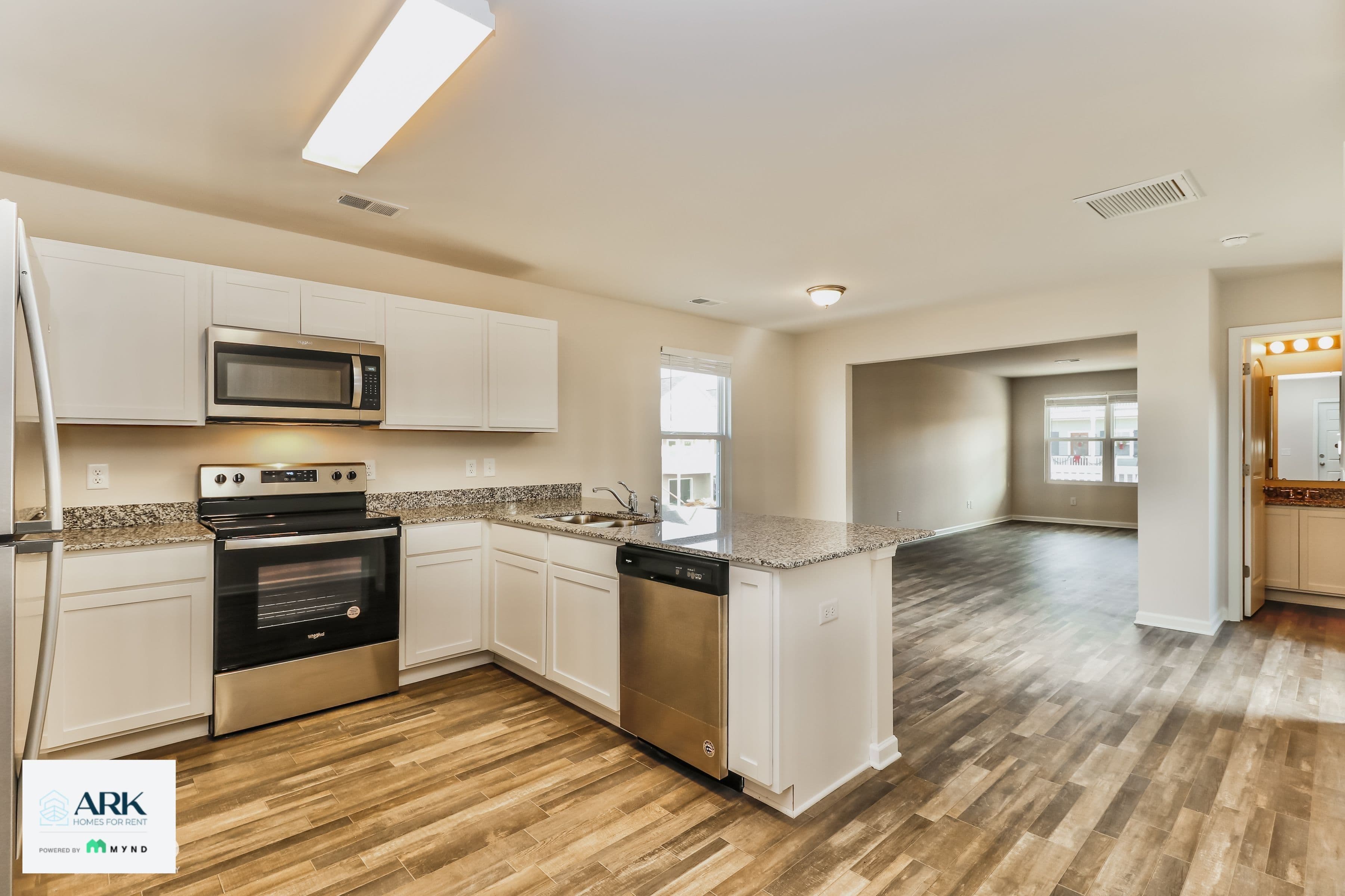 MYND — 3 Bedroom(s) and 2.5 Bathroom(s) - Photo 3