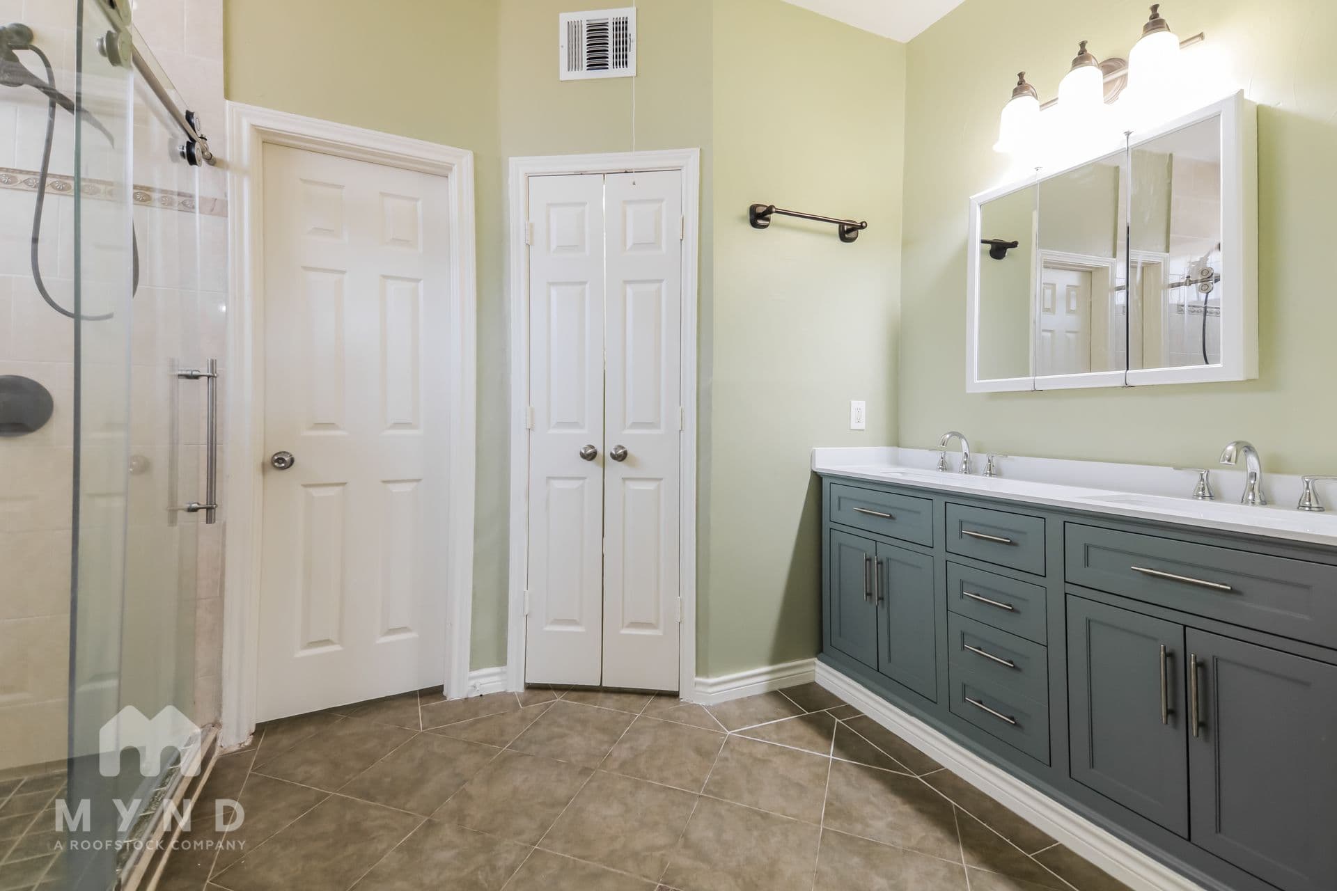MYND — 4 Bedroom(s) and 2.5 Bathroom(s) - Photo 23