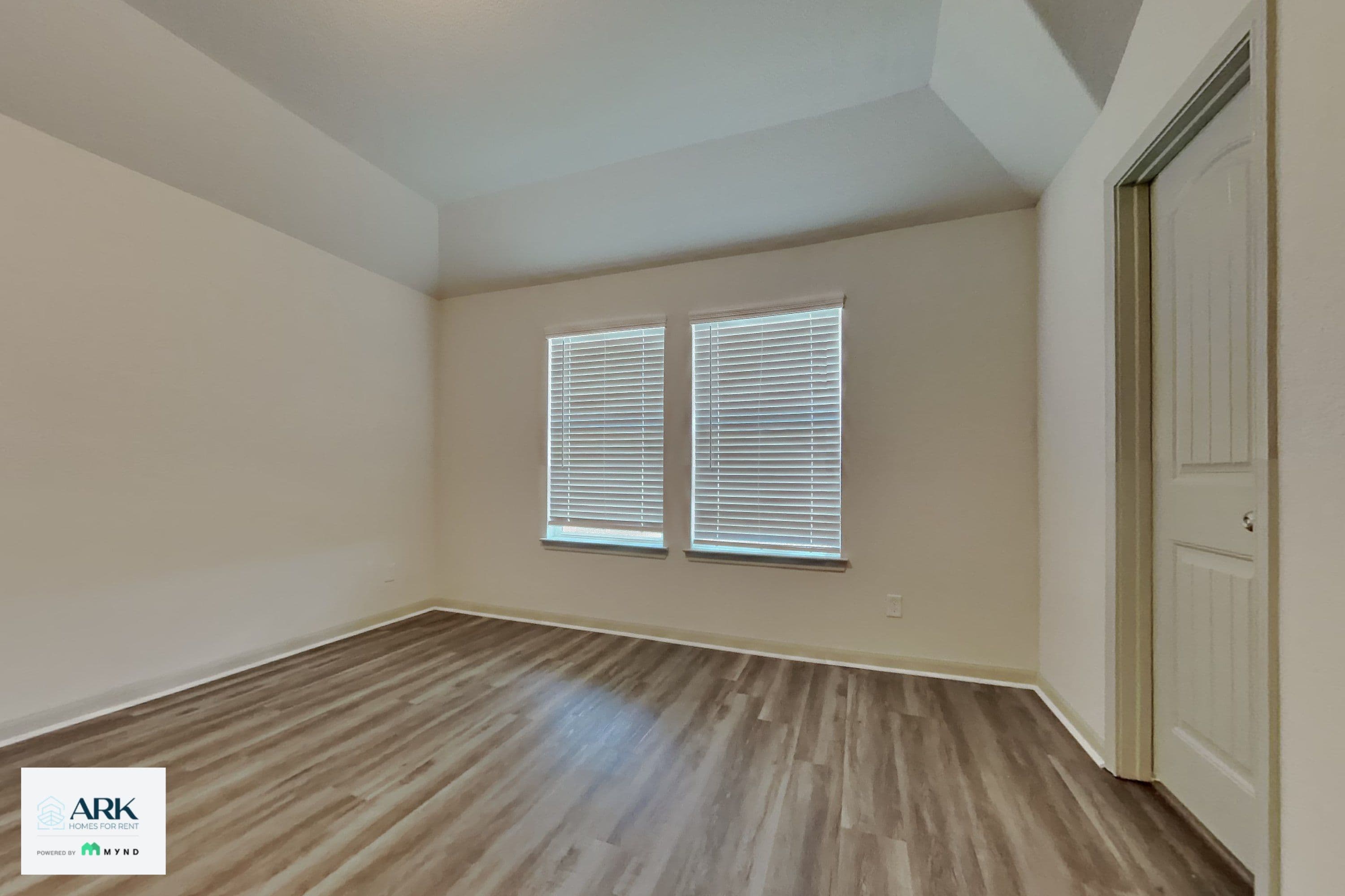 MYND — 4 Bedroom(s) and 3.5 Bathroom(s) - Photo 7