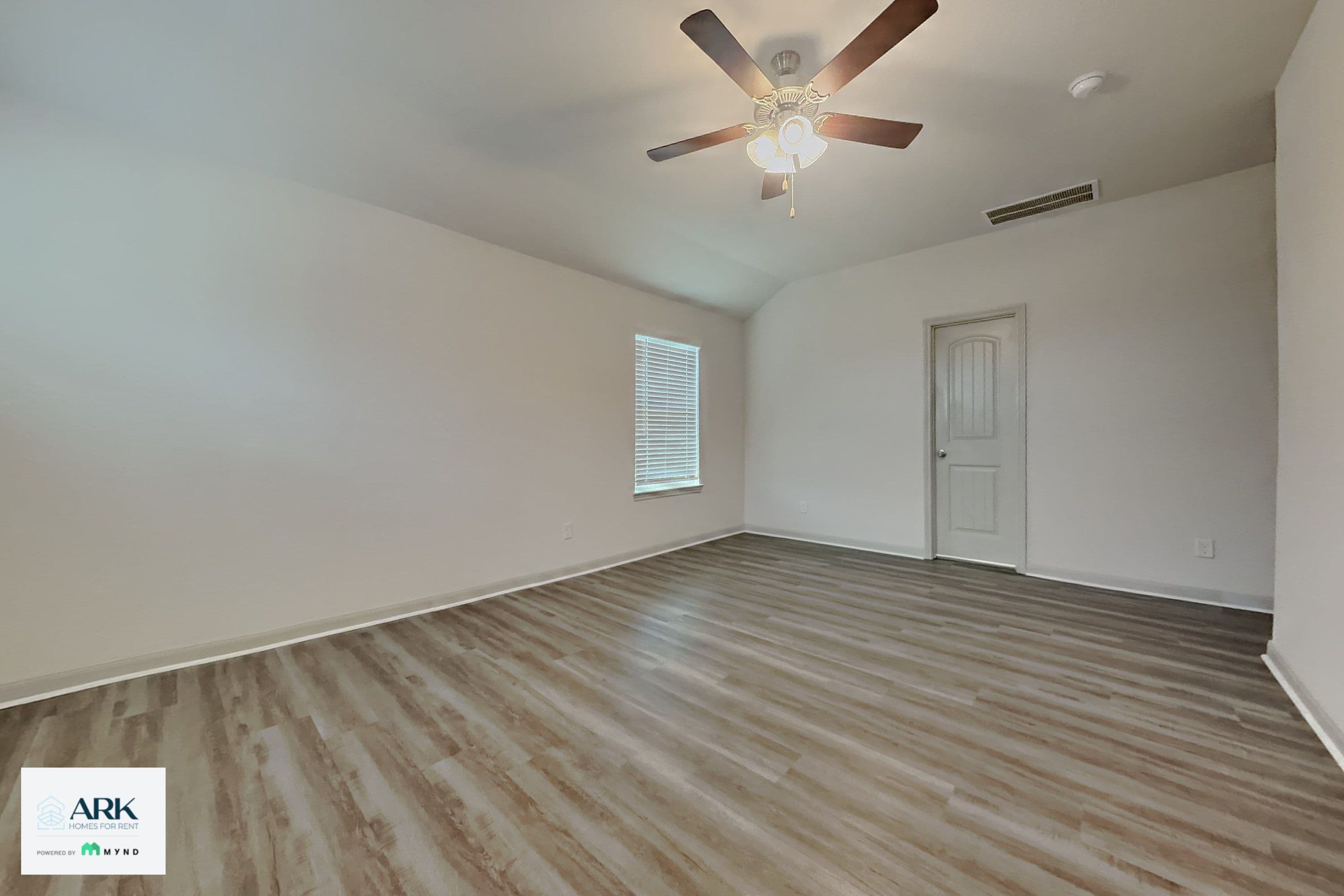 MYND — 4 Bedroom(s) and 3.5 Bathroom(s) - Photo 13