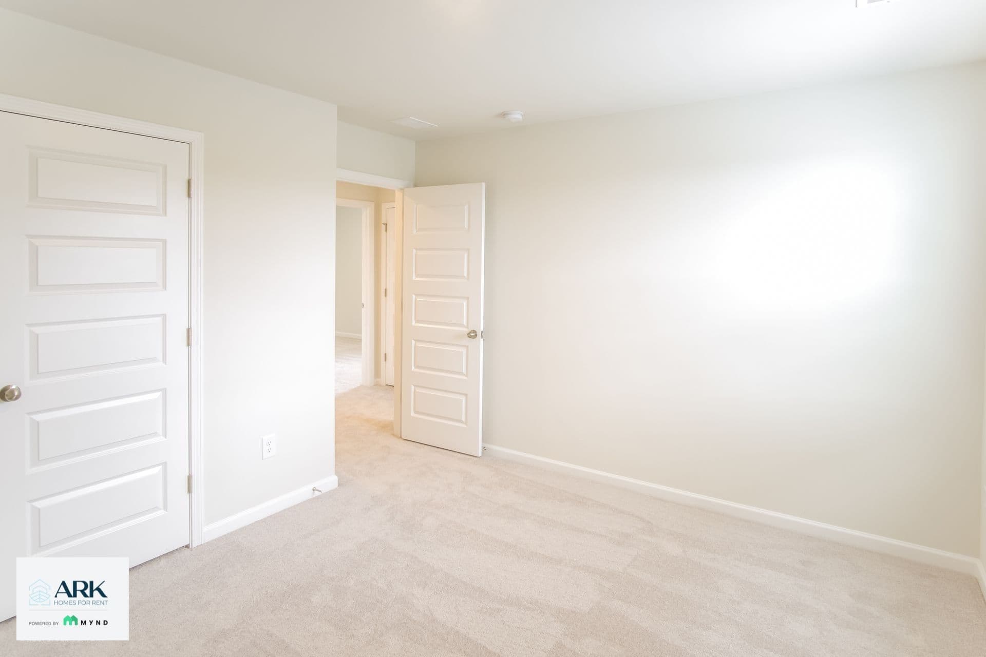 MYND — 5 Bedroom(s) and 2.5 Bathroom(s) - Photo 12