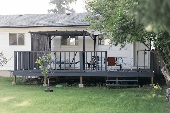 Rhenti — 3 Bedroom(s) and 2 Bathroom(s)