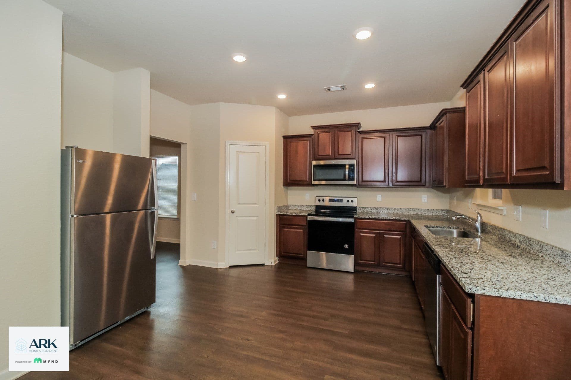 MYND — 3 Bedroom(s) and 2 Bathroom(s) - Photo 3