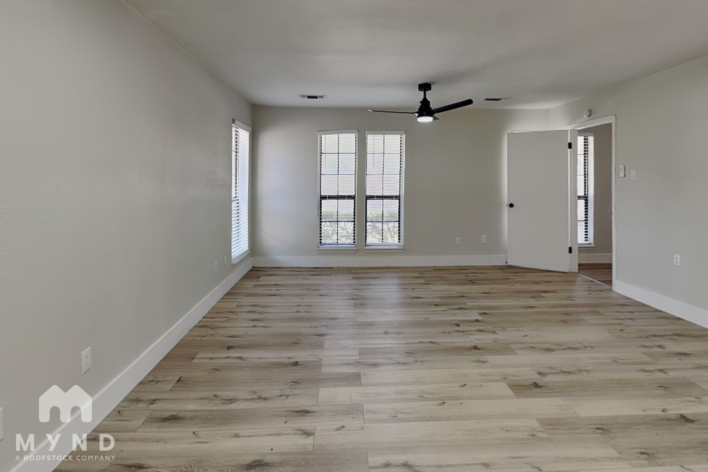 MYND — 5 Bedroom(s) and 3.5 Bathroom(s) - Photo 14