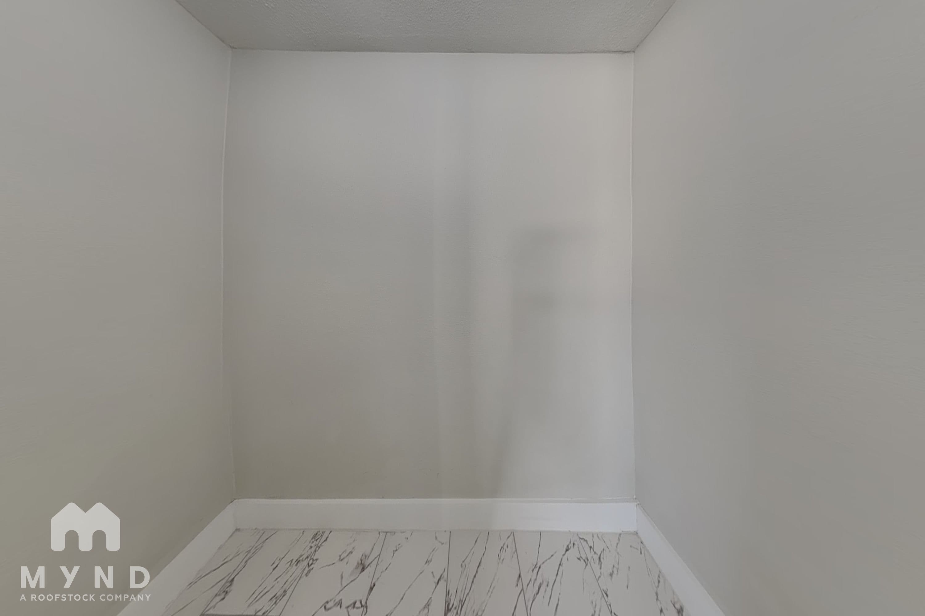 MYND — 5 Bedroom(s) and 3.5 Bathroom(s) - Photo 18
