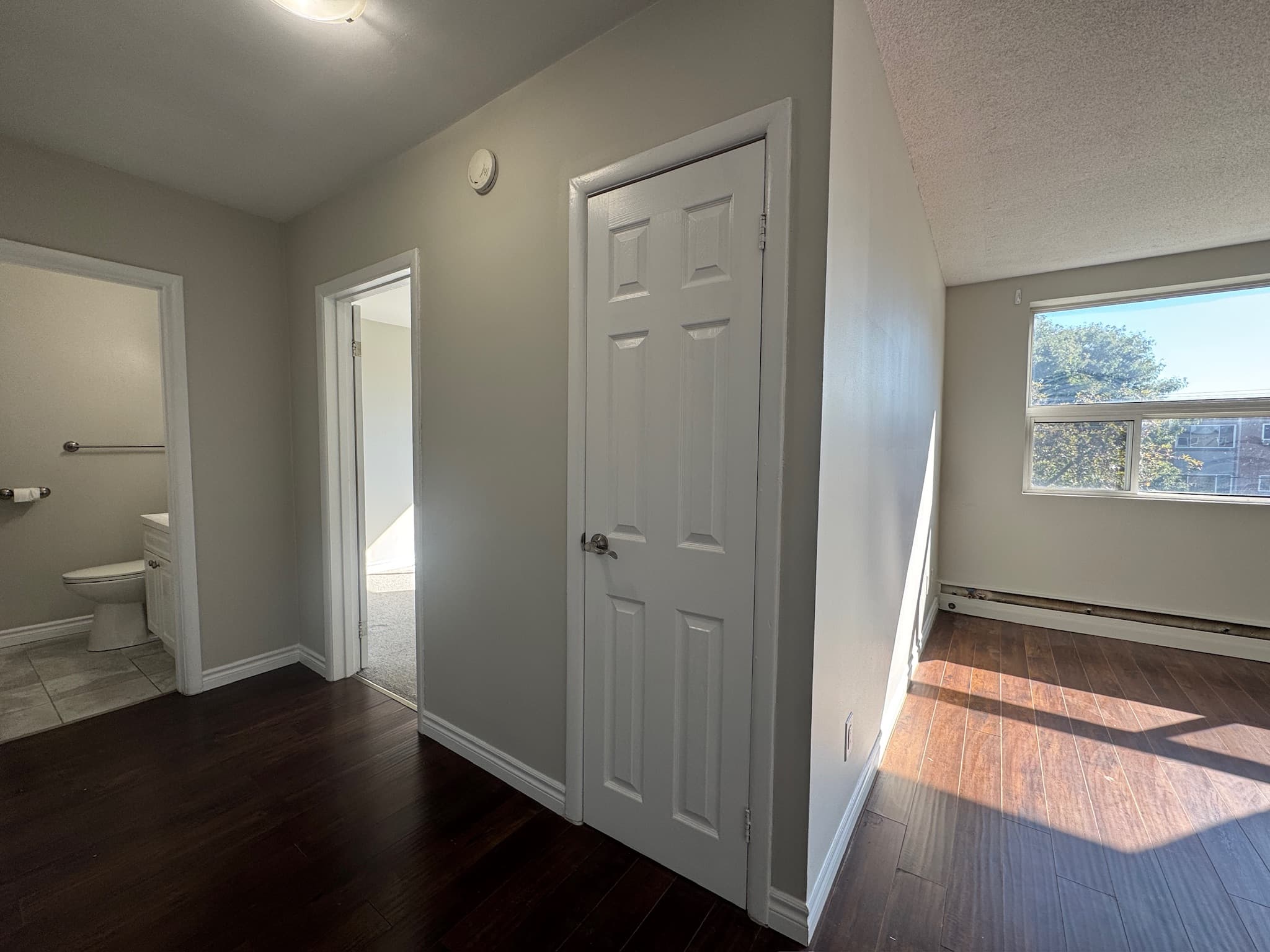 Whitehall Apartments — 14 - Photo 5