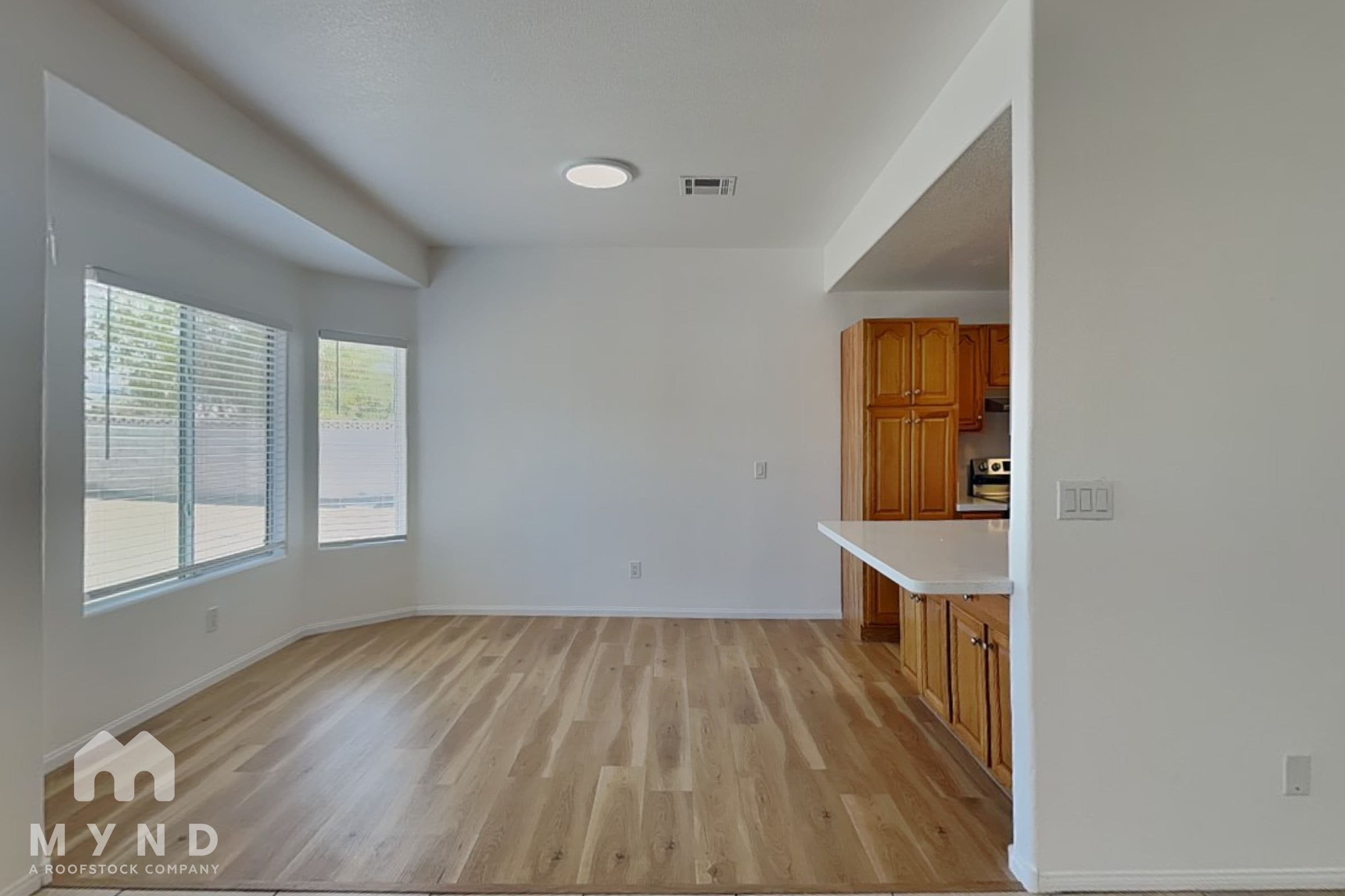 MYND — 5 Bedroom(s) and 2 Bathroom(s) - Photo 8