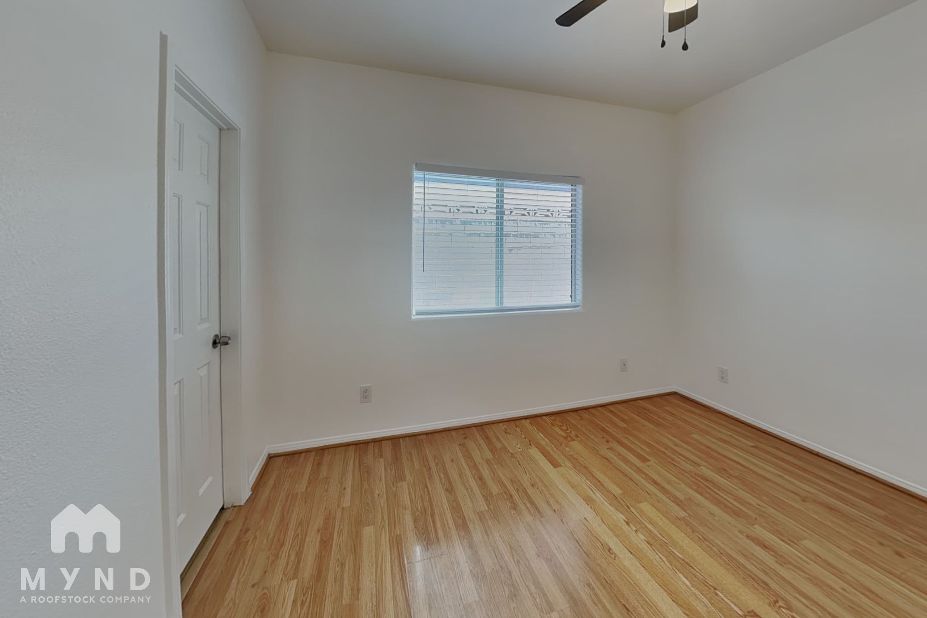 MYND — 5 Bedroom(s) and 2 Bathroom(s) - Photo 13
