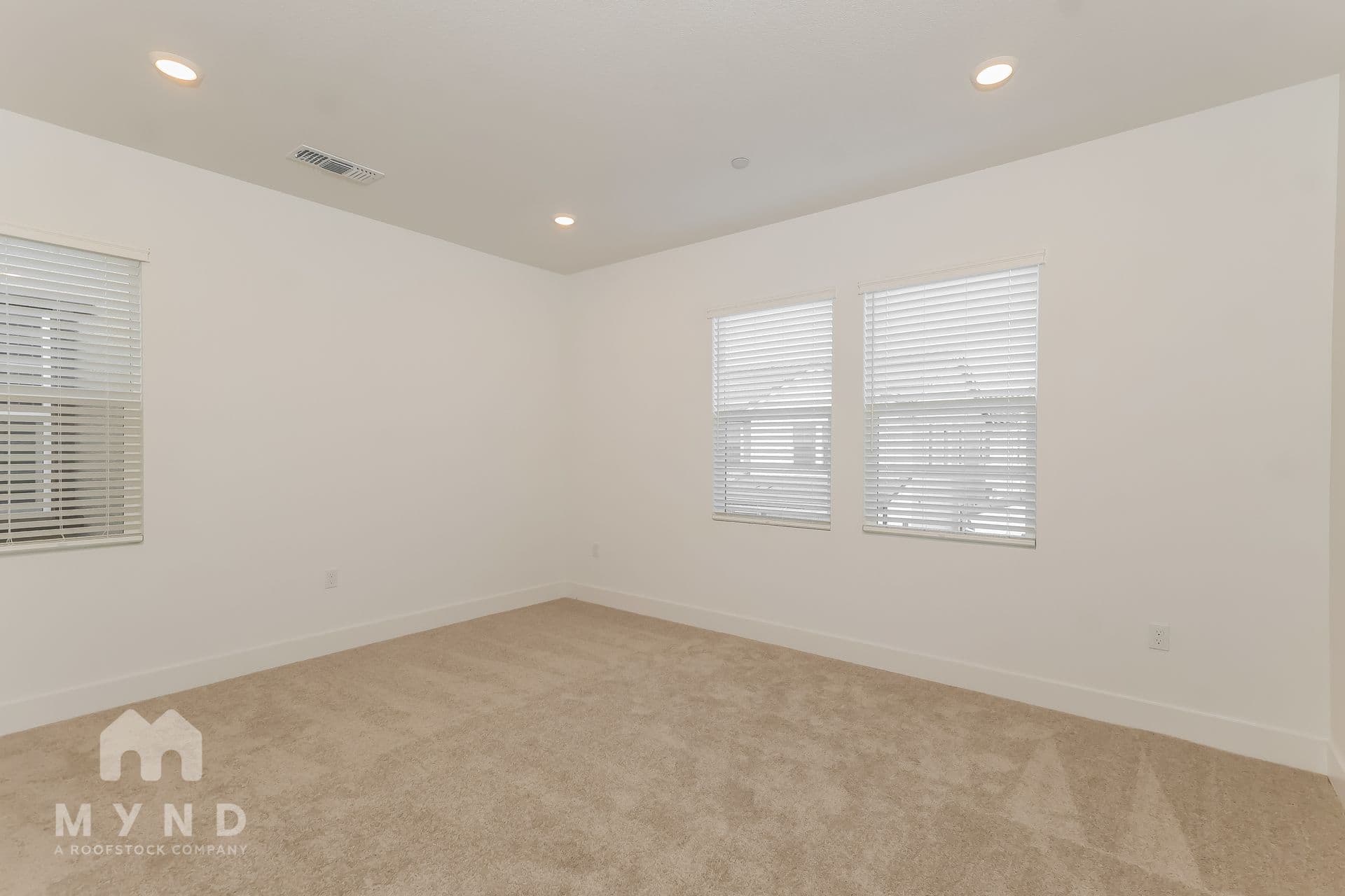 MYND — 4 Bedroom(s) and 3 Bathroom(s) - Photo 12