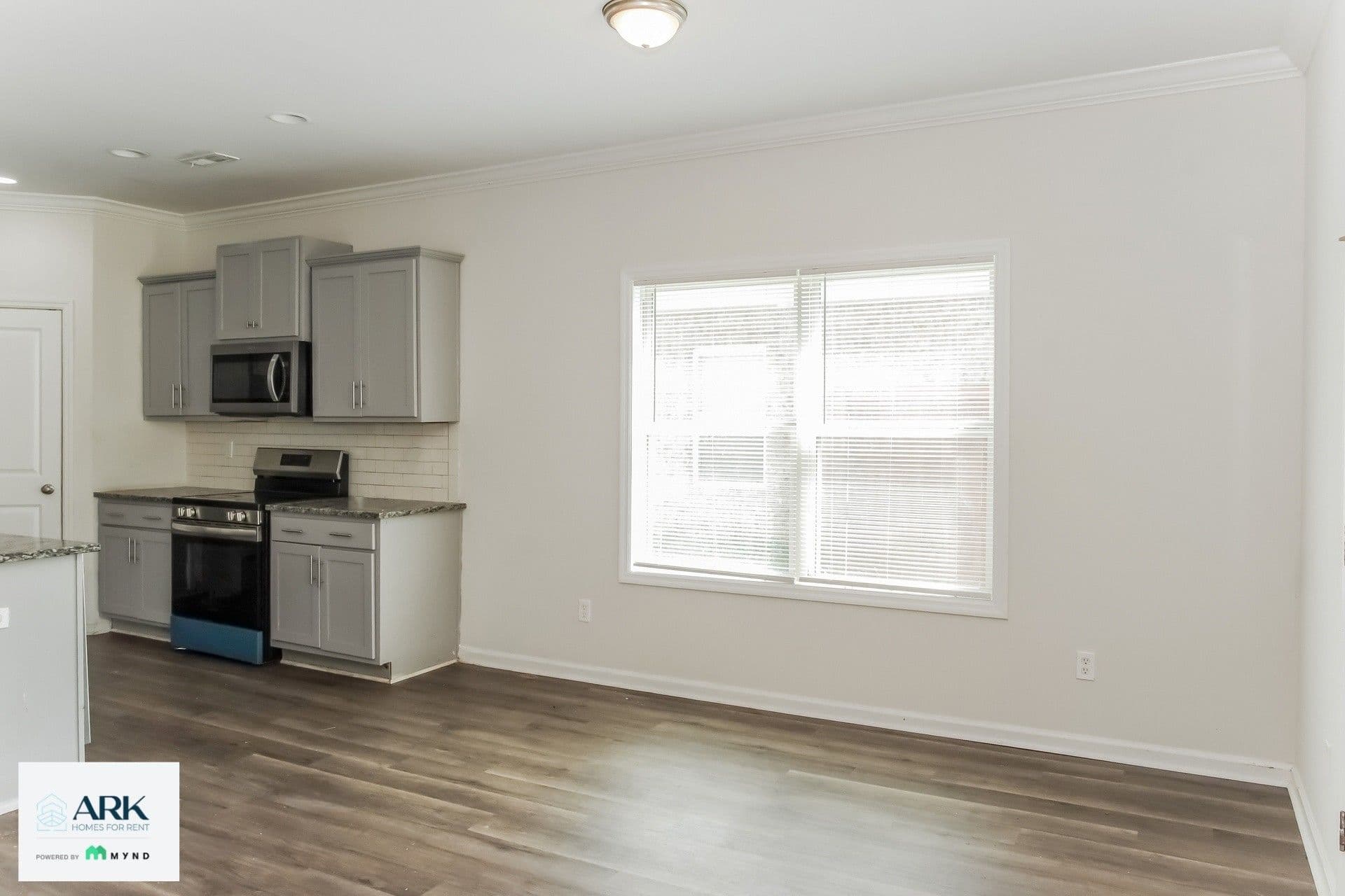MYND — 5 Bedroom(s) and 3.5 Bathroom(s) - Photo 8