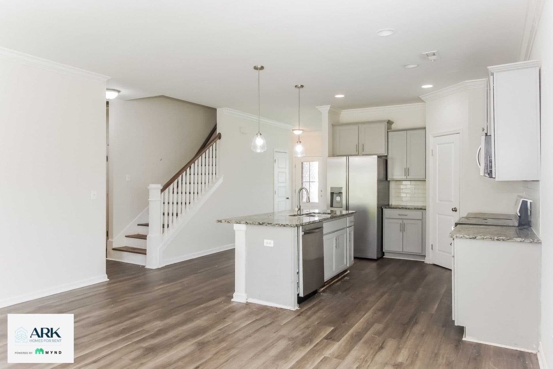 MYND — 5 Bedroom(s) and 3.5 Bathroom(s) - Photo 9