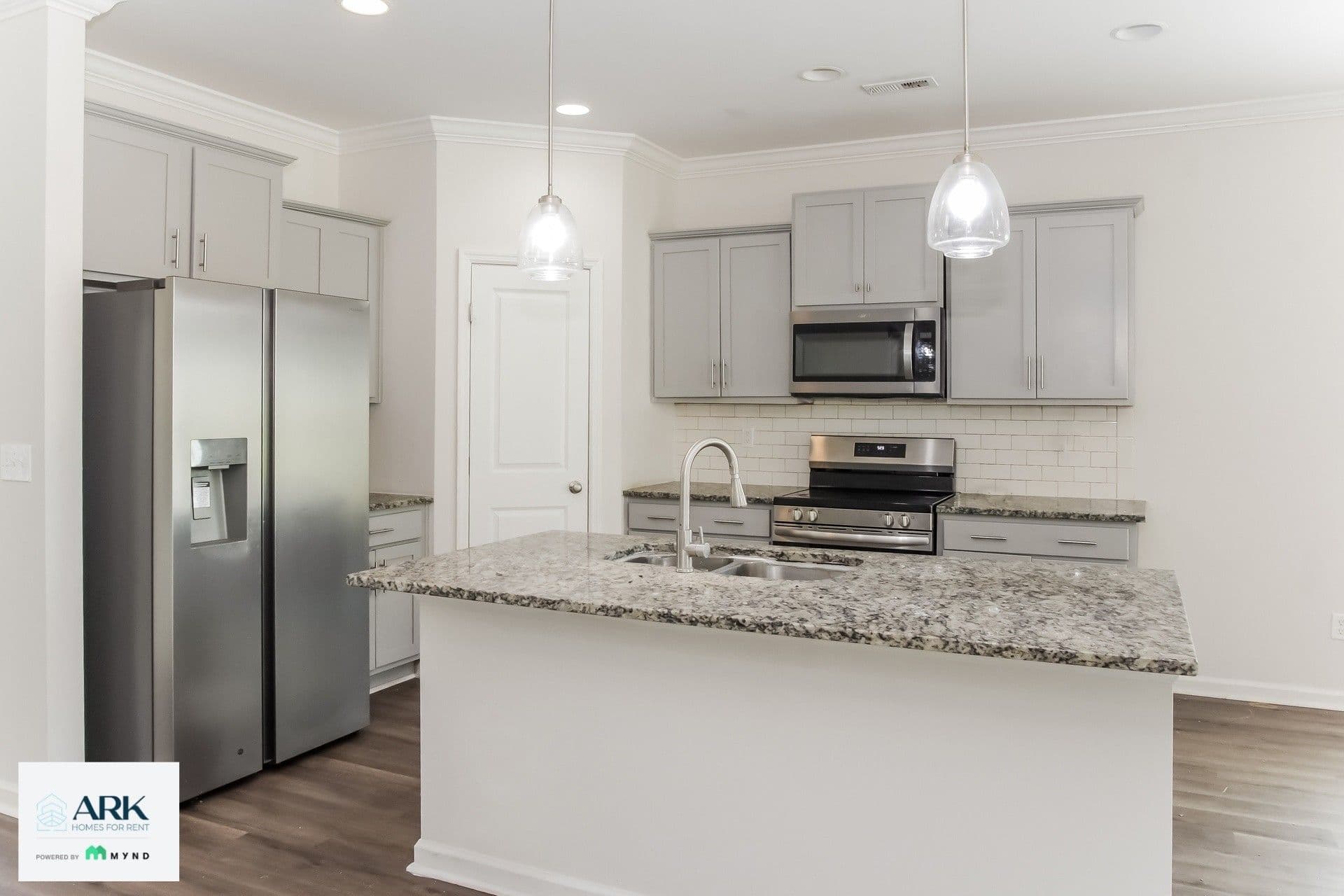 MYND — 5 Bedroom(s) and 3.5 Bathroom(s) - Photo 10