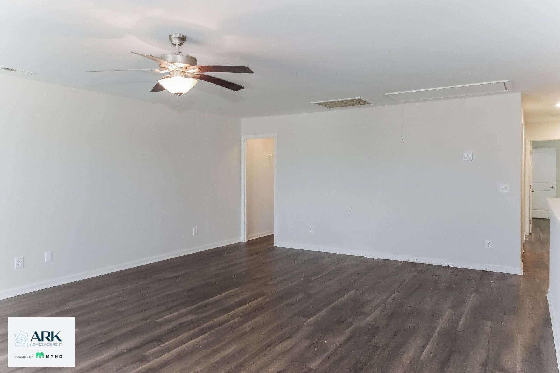 MYND — 5 Bedroom(s) and 3.5 Bathroom(s) - Photo 13